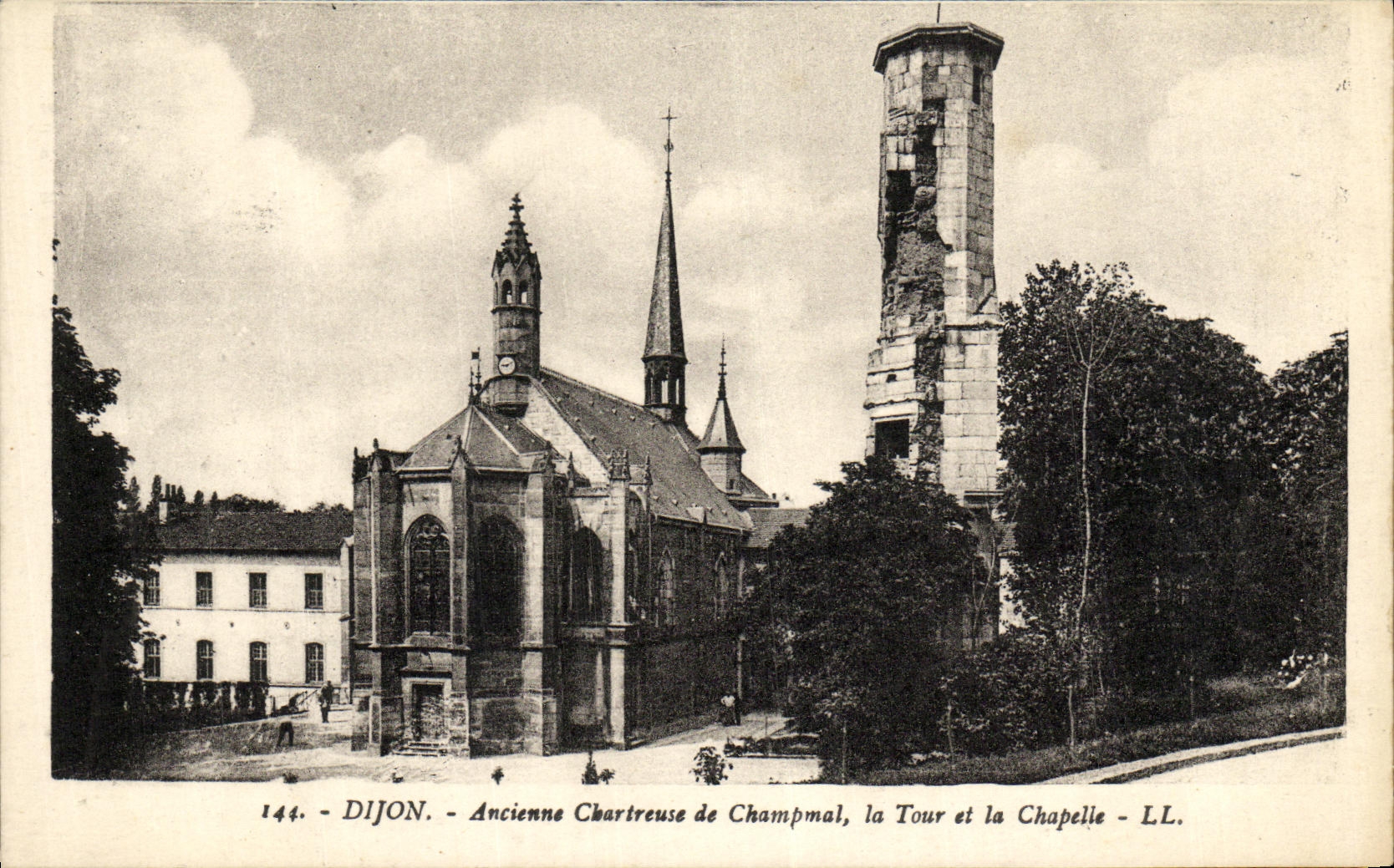 CPA Dijon Ancienne Chartreuse de Champmal la Tour et la Chapelle