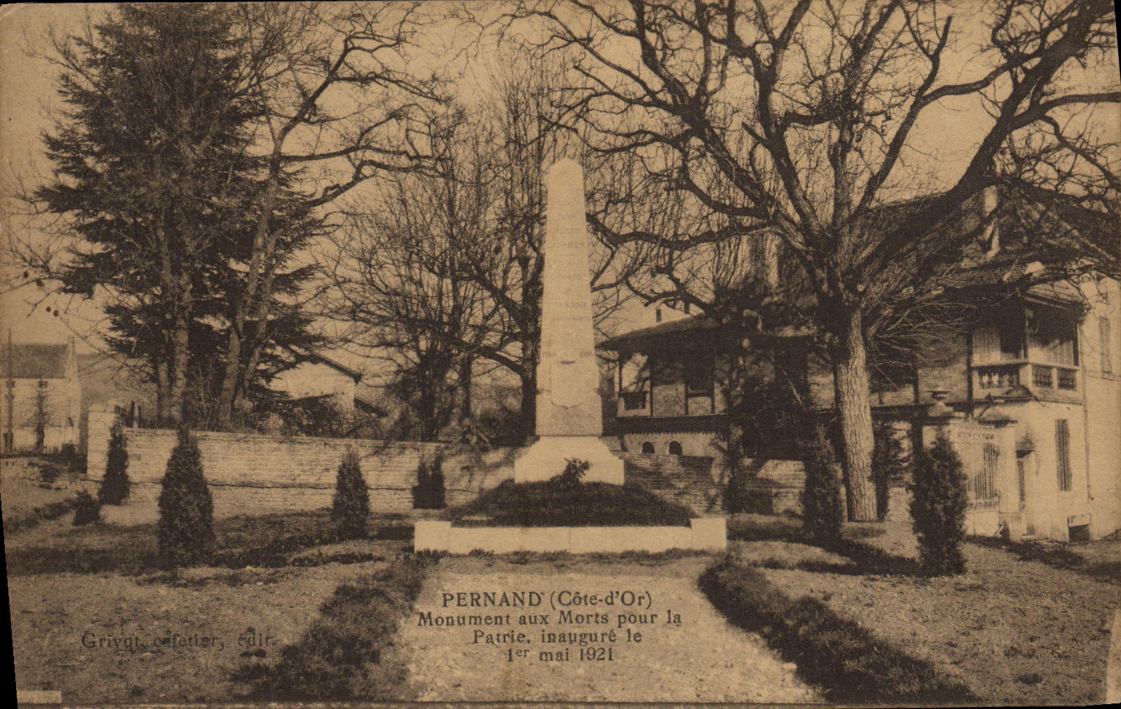 Monumento de la guerra de Pernand de la POSTAL de la VENDIMIA para la patria de Militaria