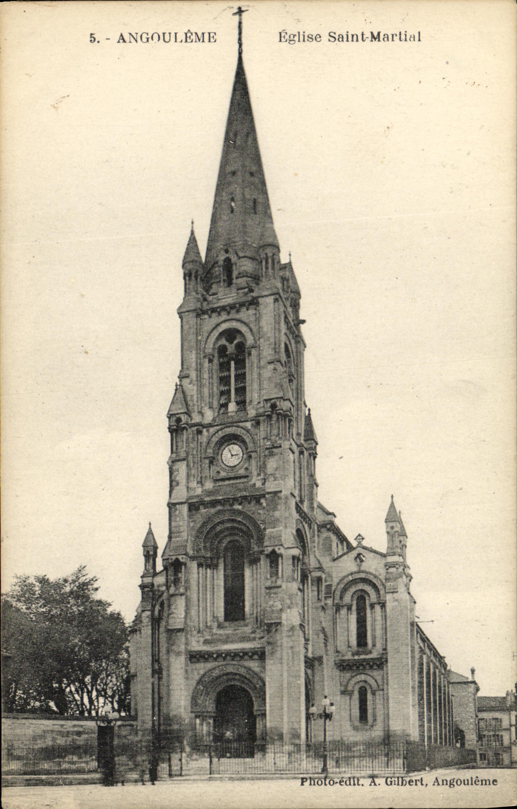 VINTAGE POSTCARD Angouleme Church Martial Saint
