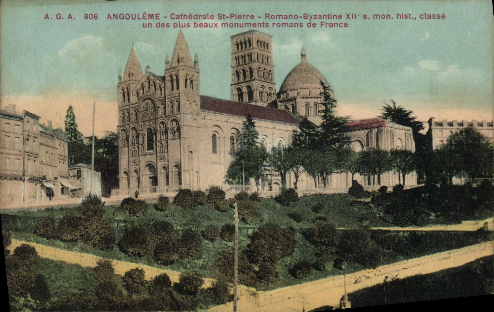 VINTAGE POSTCARD Angouleme Byzantine Cathedral St Plerre Romano