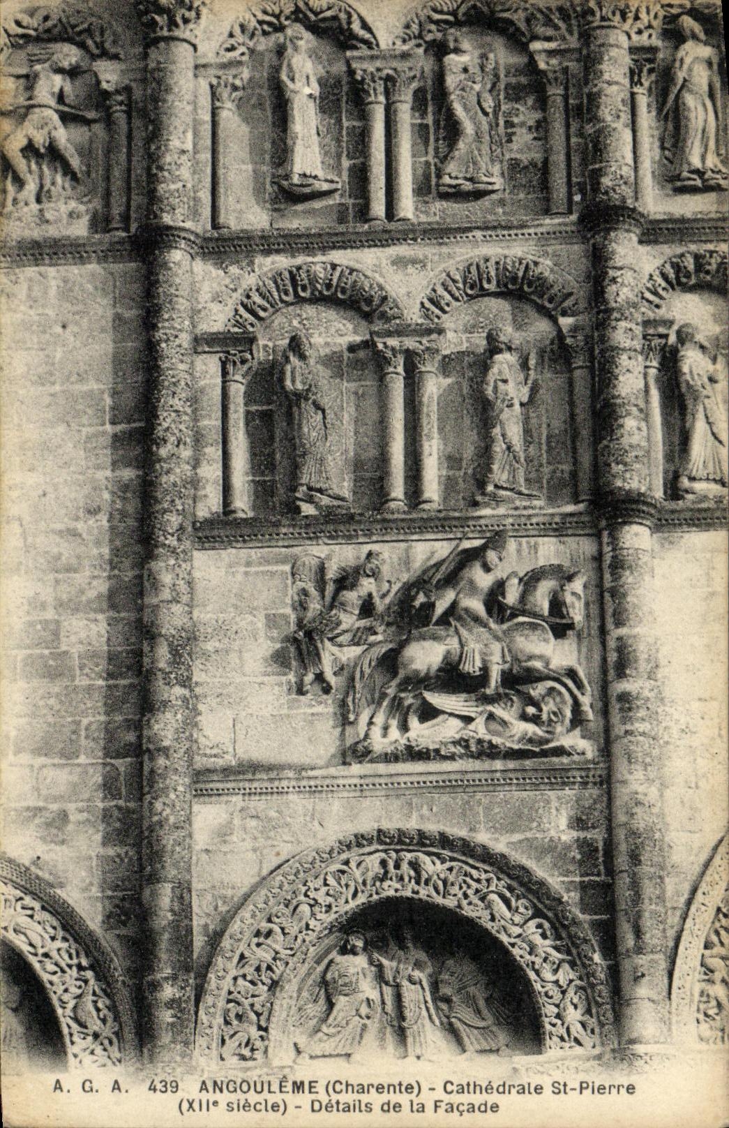 VINTAGE POSTCARD Angouleme Cathedral St Pierre Details of the frontage