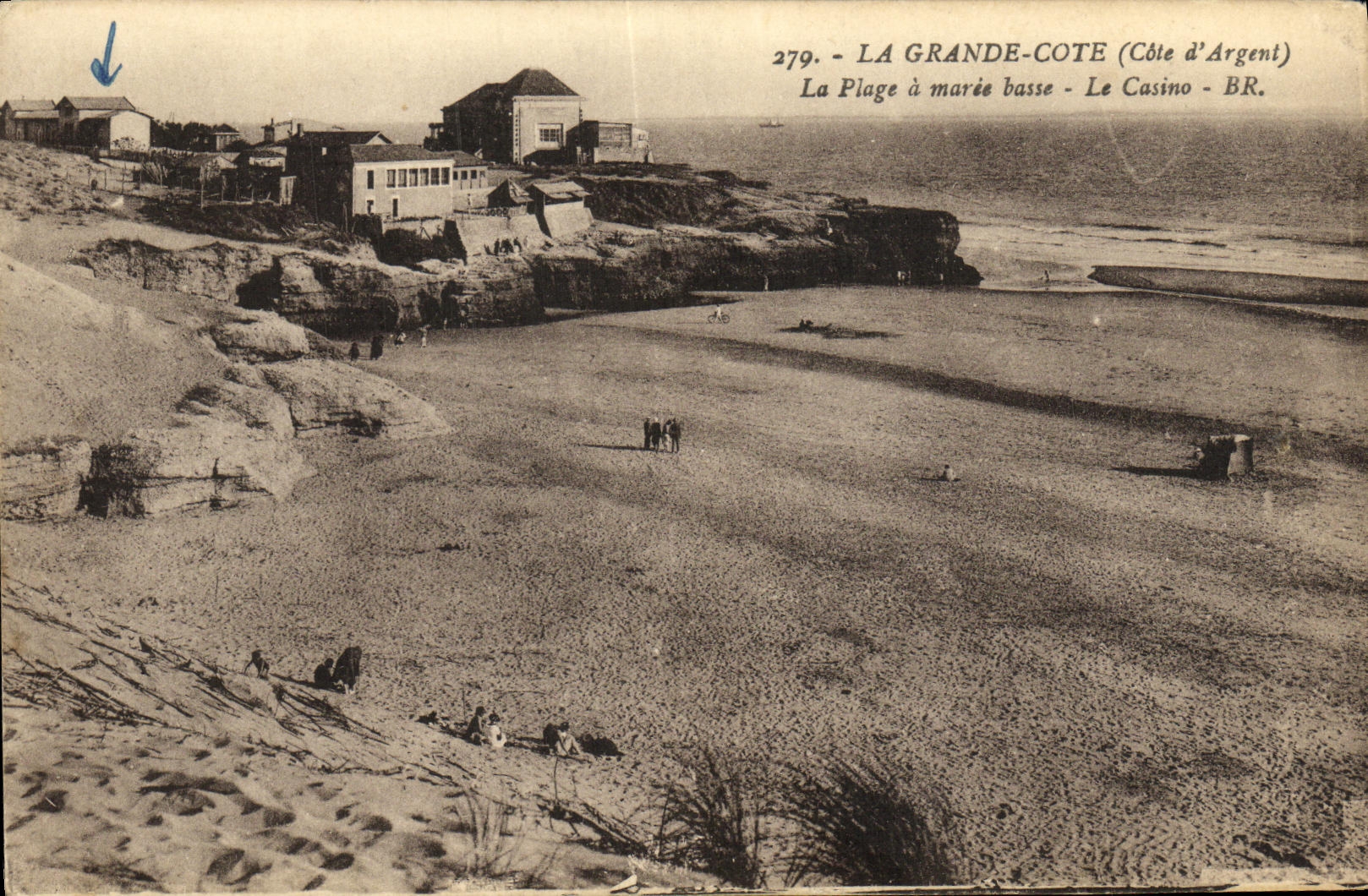 CPA Royan La Grande Cote La Plage a maree Basse Le Casino