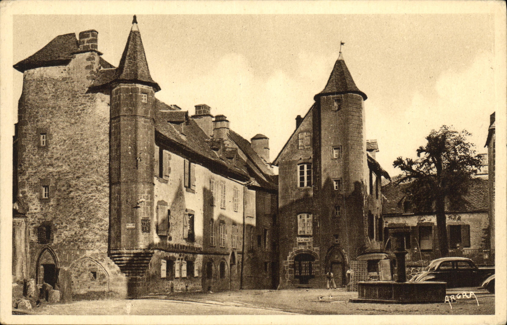 CPA Salers La Grande Place