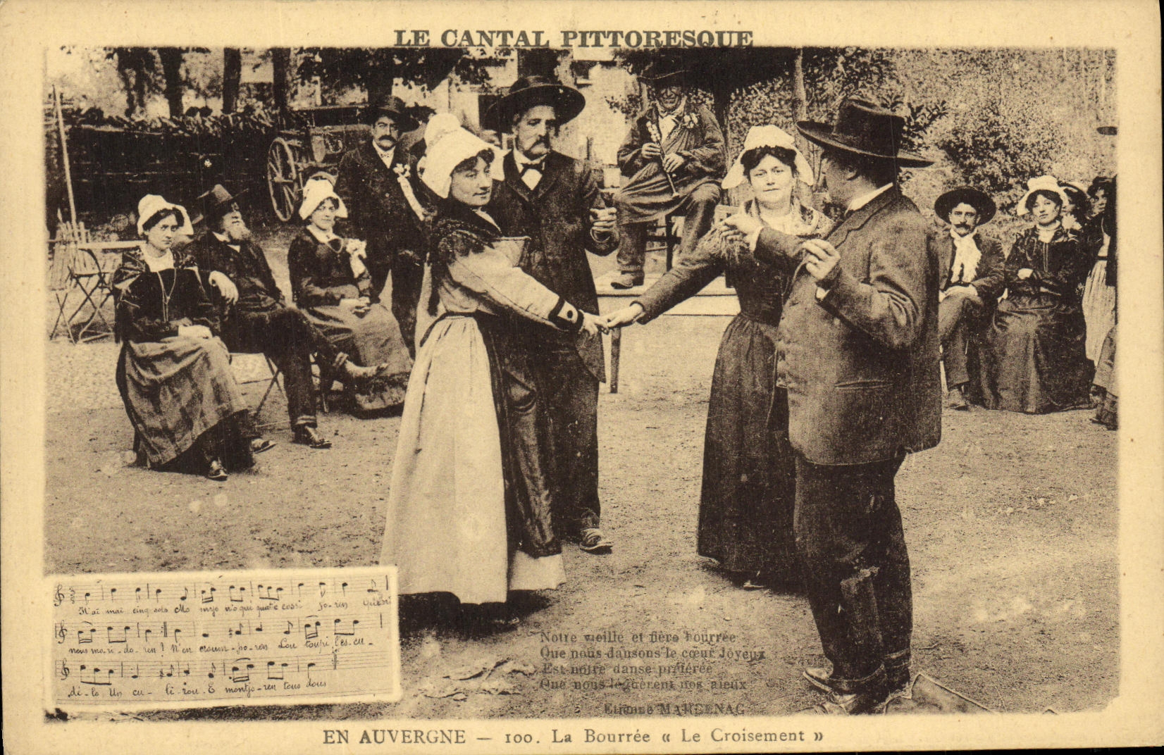 CPA Auvergne La Bourree Le croisement Folklore