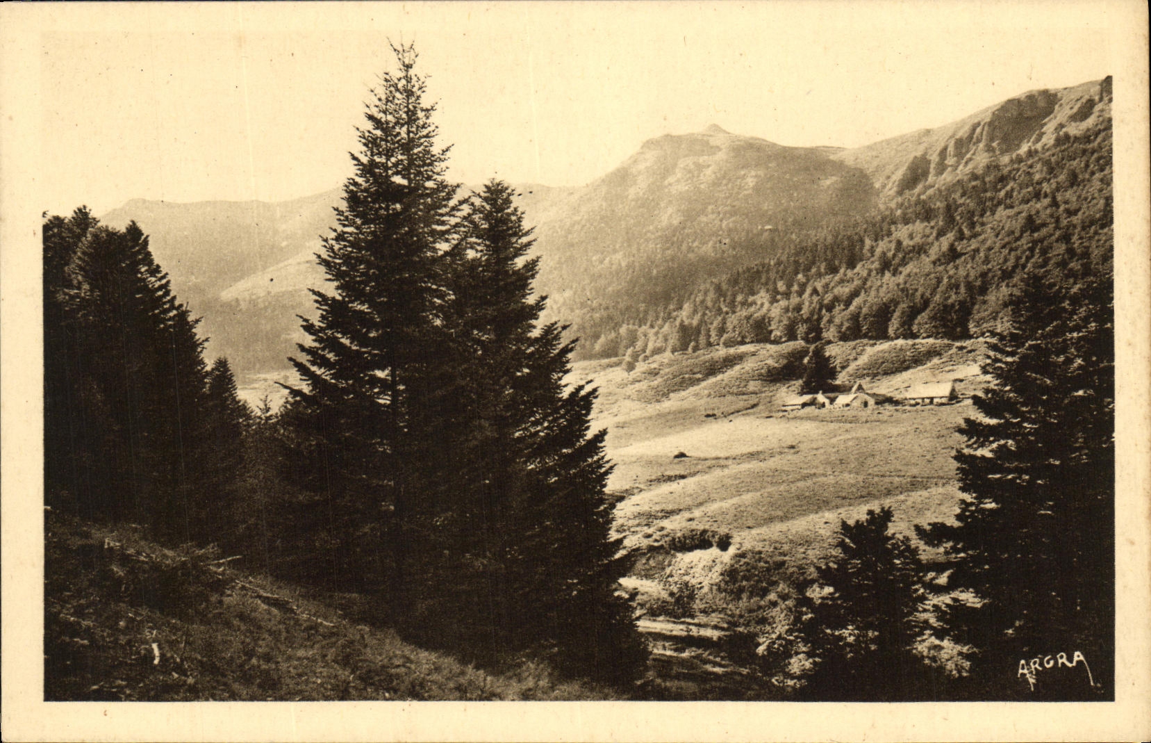 CPA Le Lioran Le Cirque 