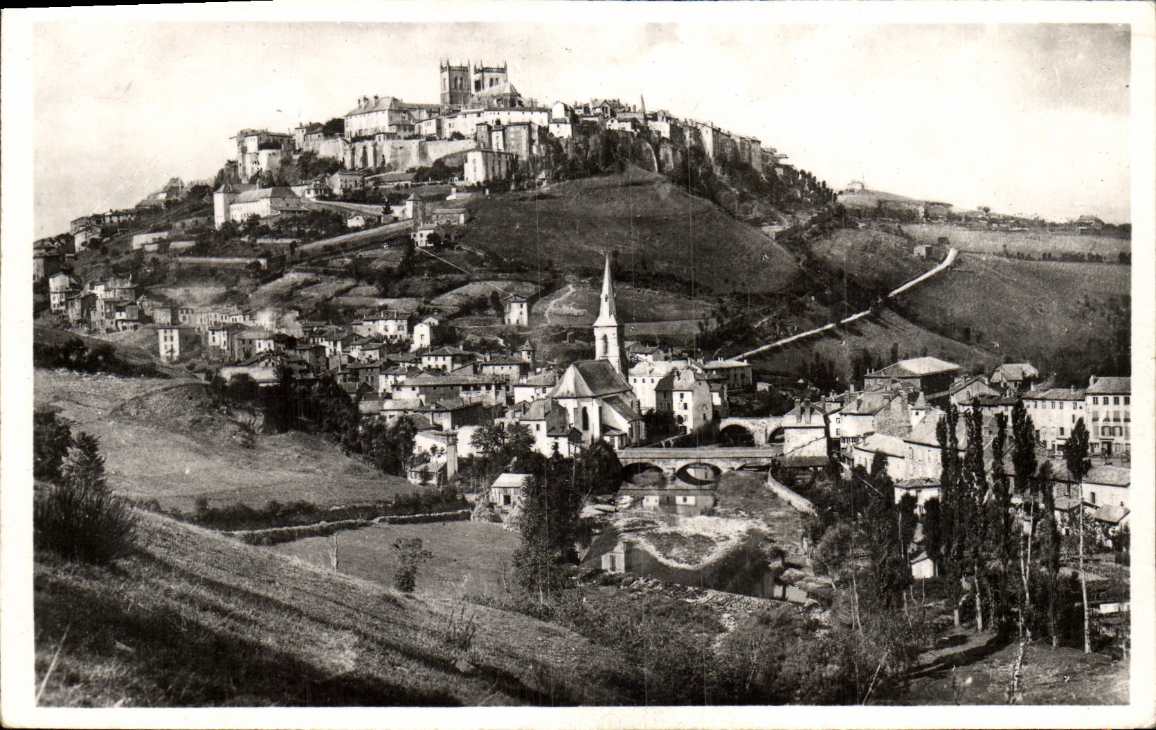 VINTAGE POSTCARD Holy Flour View High City