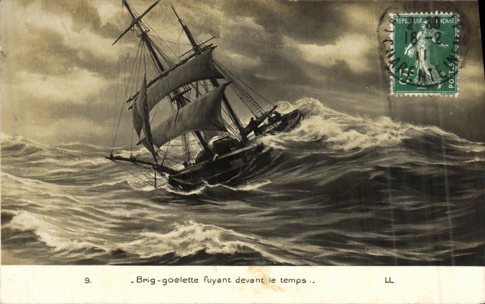 VINTAGE POSTCARD Brig Goelette Reducing In front of Time Sailing Boat