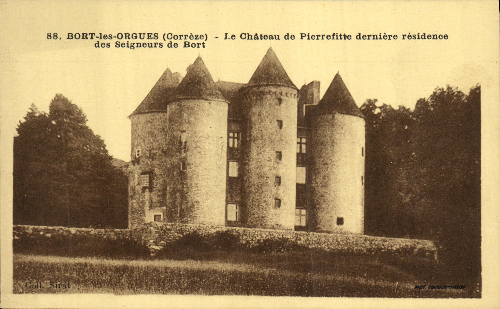 organo de Bort de la POSTAL de la VENDIMIA el castillo de la residencia pasada de Pierrefitte de los senores de Bort