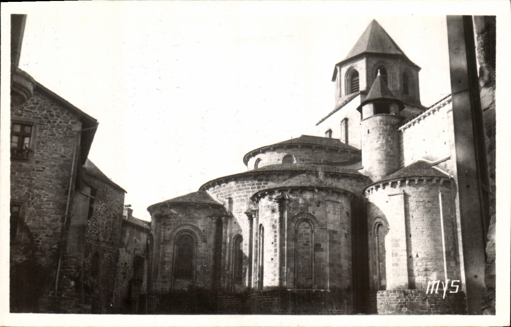 VINTAGE POSTCARD Beaulieu on the Dordogne L Apse