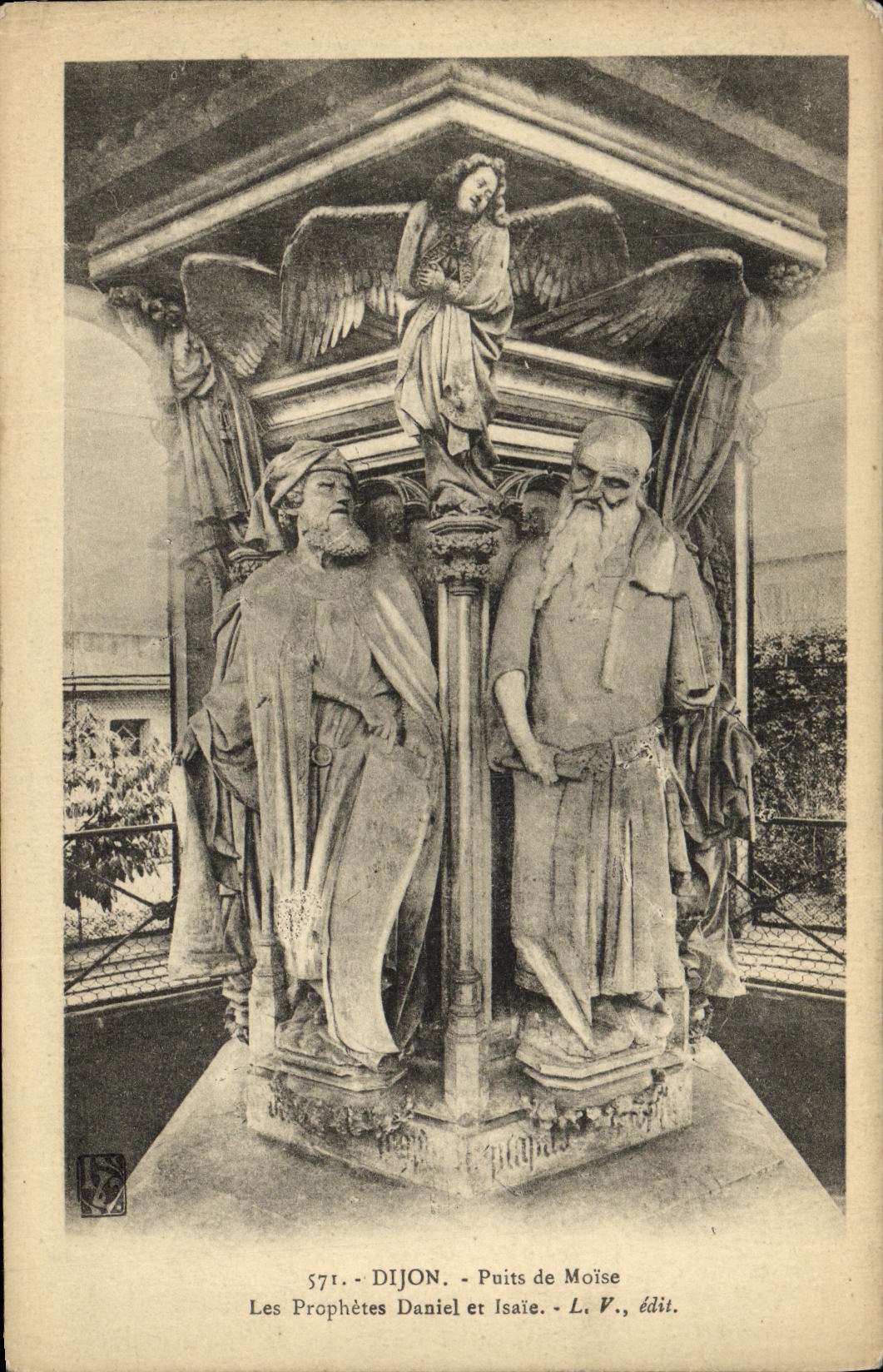 VINTAGE POSTCARD Dijon Poits de Moise the Prophets Daniel and Isaie