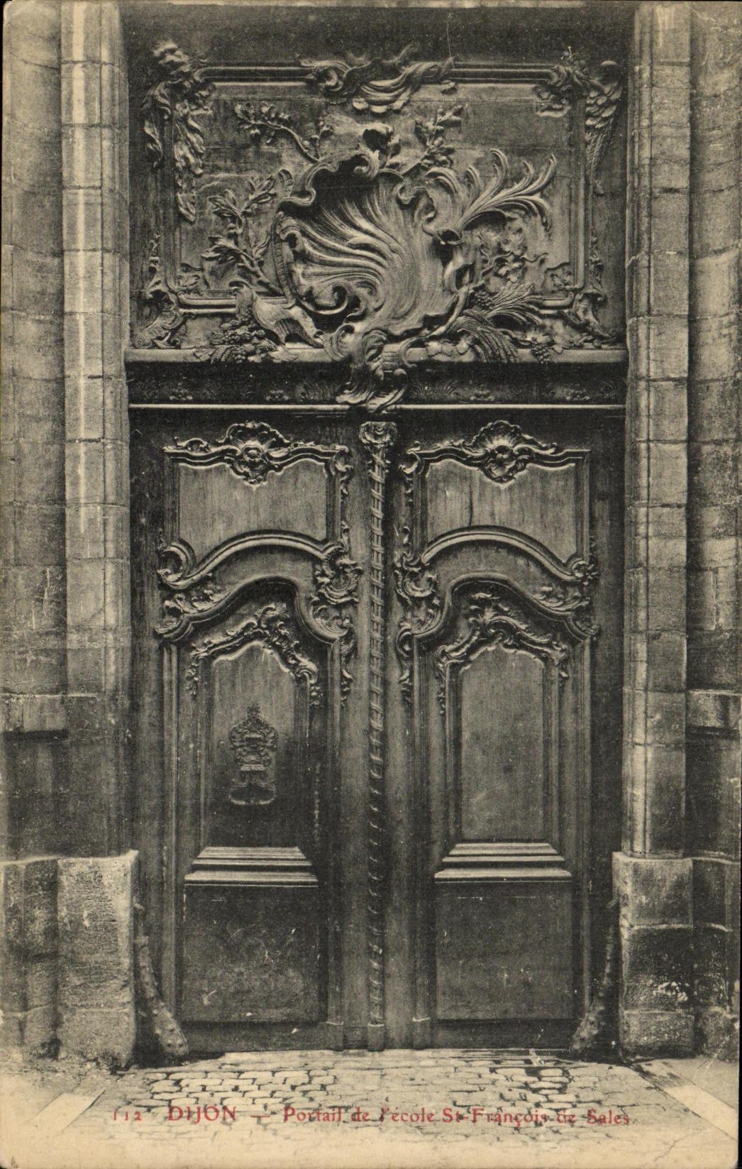 VINTAGE POSTCARD Dijon Gate of L school St Francois the Dirty ones