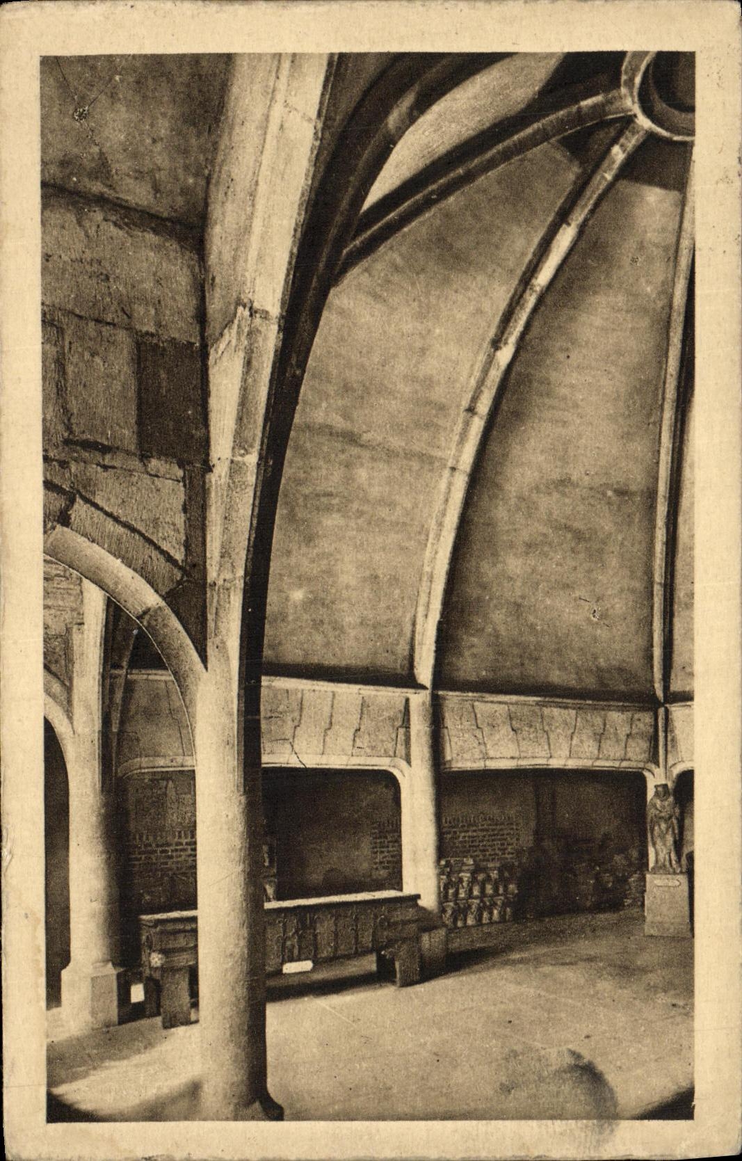 VINTAGE POSTCARD Dijon Kitchens of the Palate of the Dukes of Burgundy