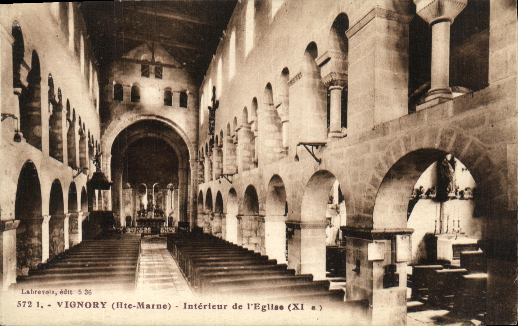 POSTAL Vignory interior de la VENDIMIA de L iglesia