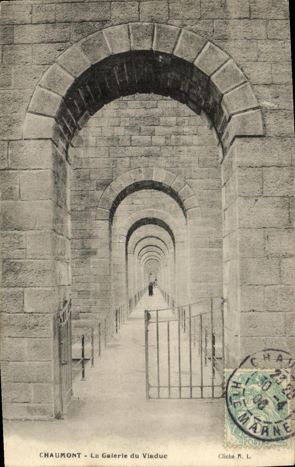CPA Chaumont La Galerie du Viaduc