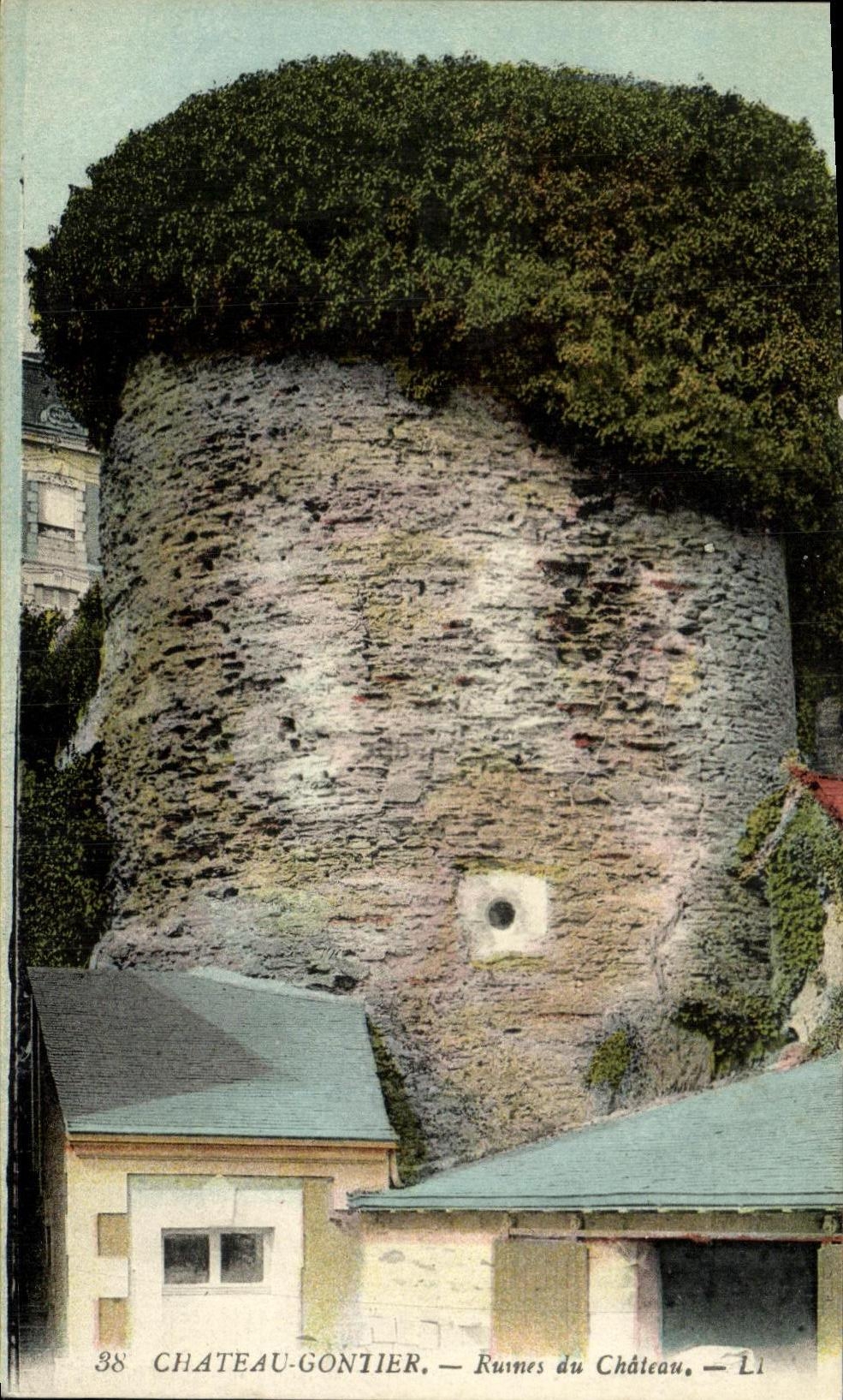 VINTAGE POSTCARD Castle Gontier Ruins of the Castle