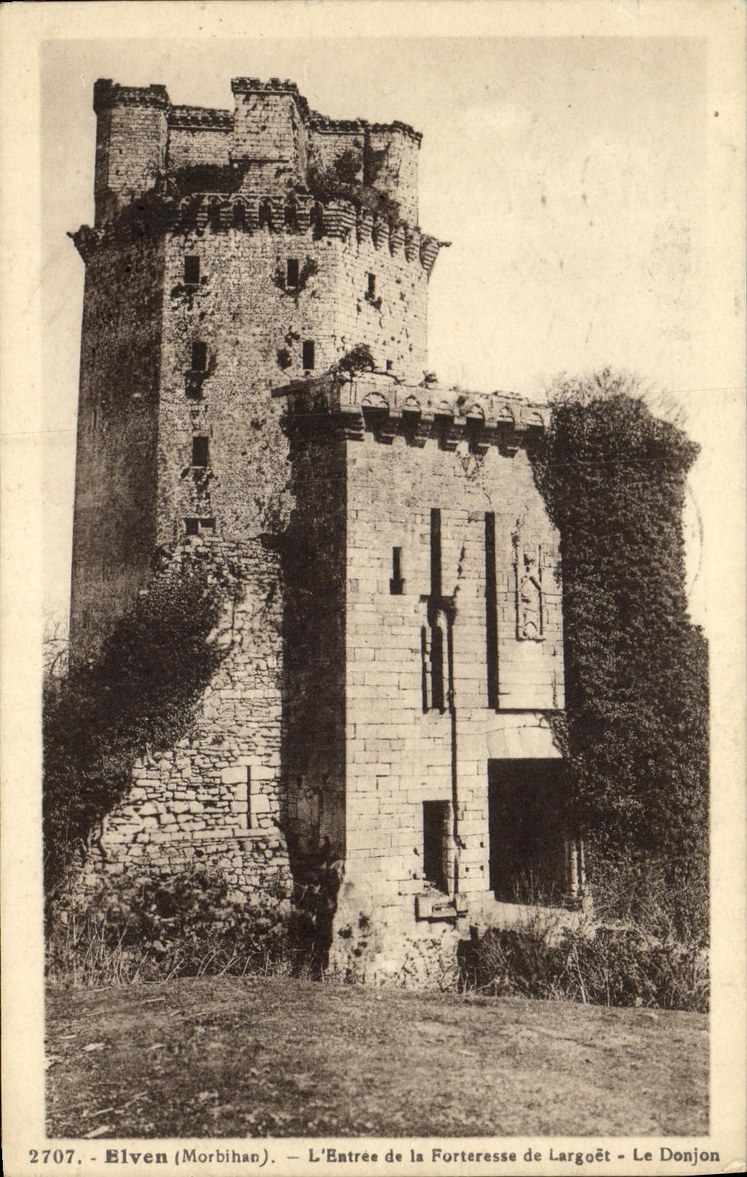 VINTAGE POSTCARD Elven L Entered of the Fortress of Largoet the Keep