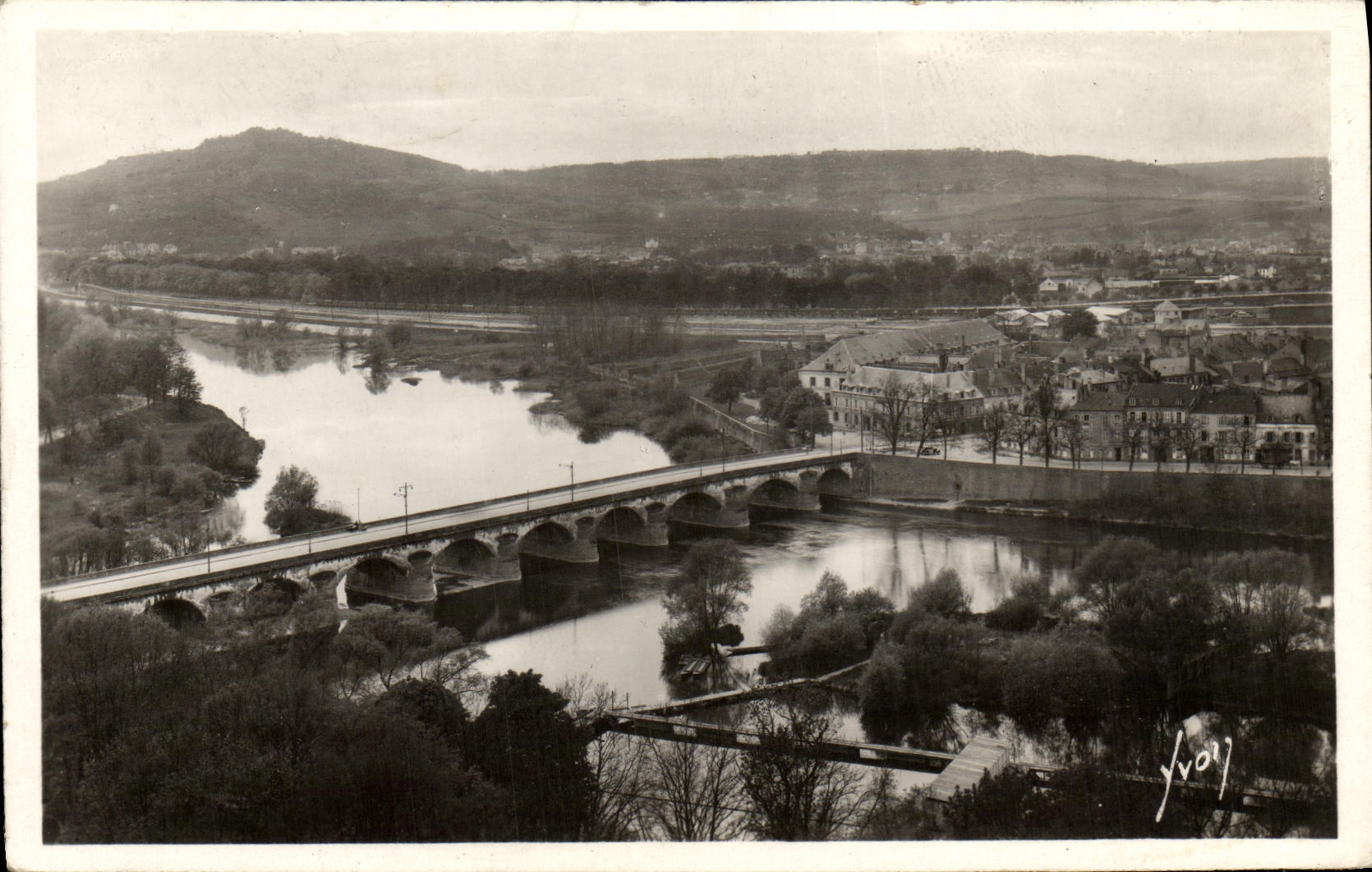 CPA Metz La Moselle Le Pont des Morts et le Mont Quentin