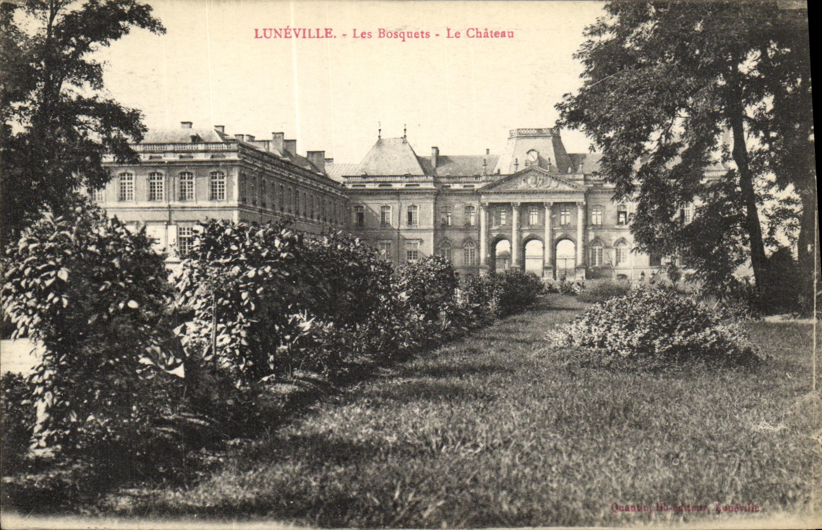 VINTAGE POSTCARD Luneville Thickets the Castle