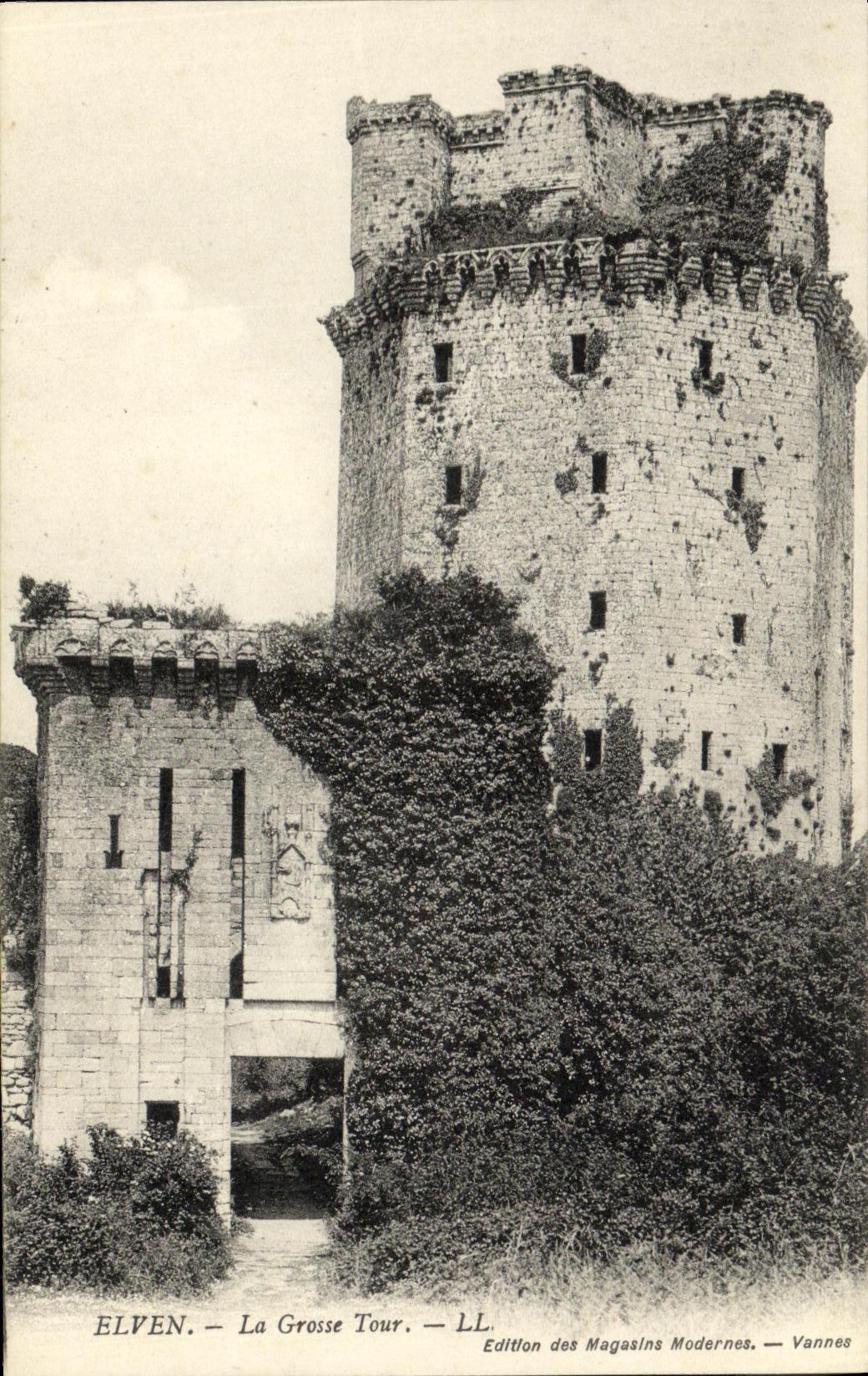 VINTAGE POSTCARD Elven the Gross Tower