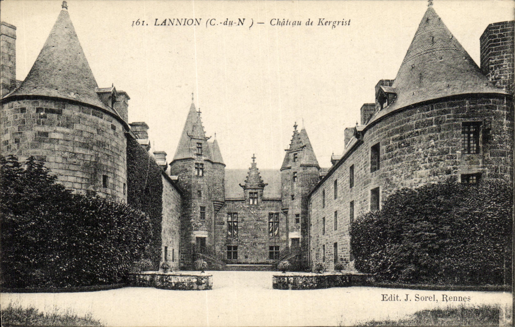 VINTAGE POSTCARD Lannion Castle of Kergrist
