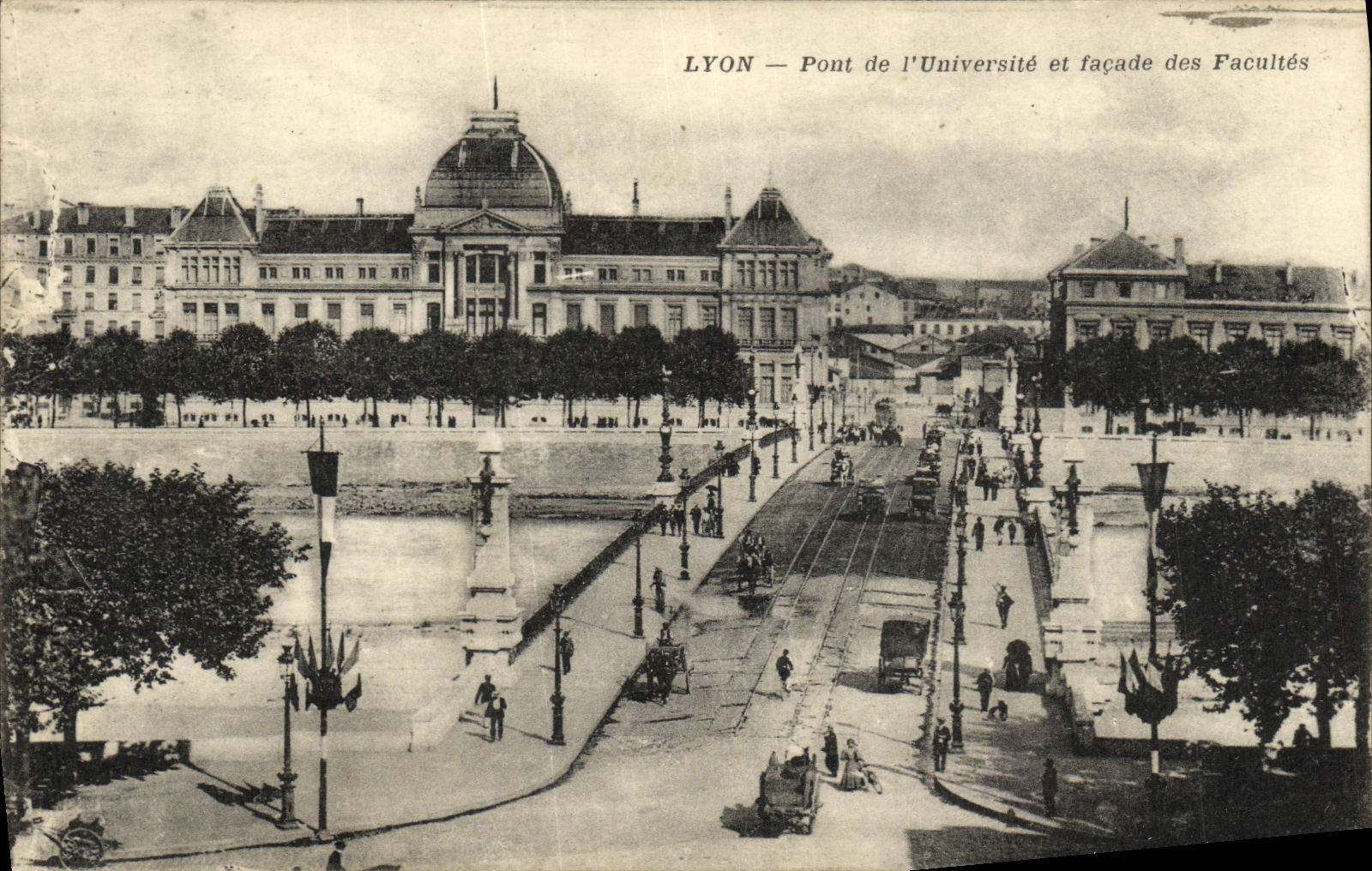 VINTAGE POSTCARD Lyon Bridge of L University and frontage of Faculties