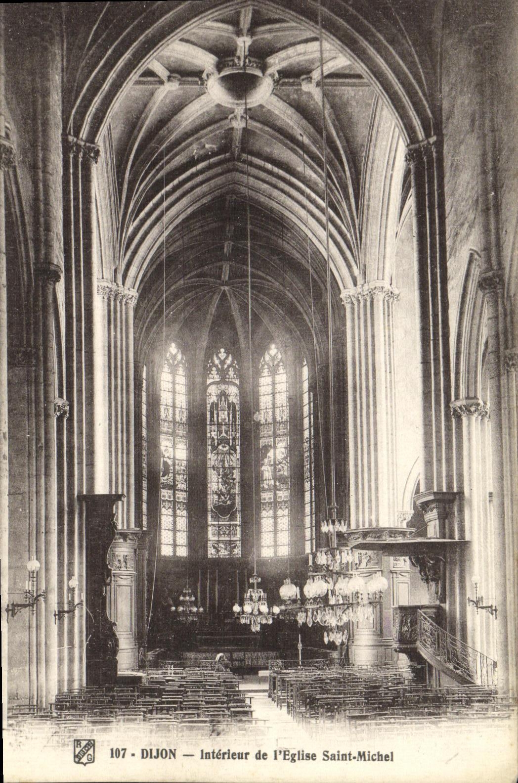 VINTAGE POSTCARD Interior Dijon of L Church Saint Michel