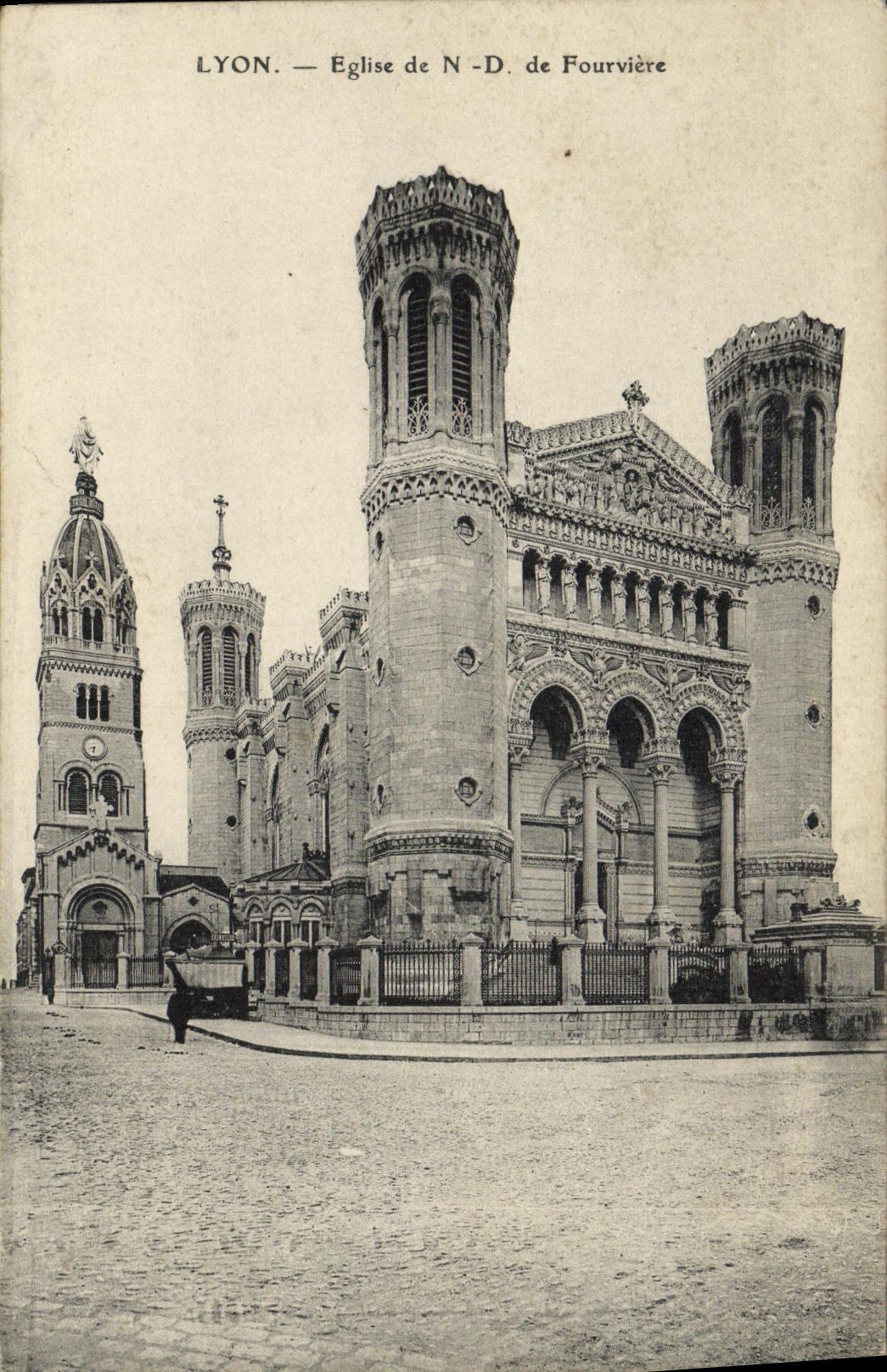 VINTAGE POSTCARD Lyon Church of NR D of Fourviere