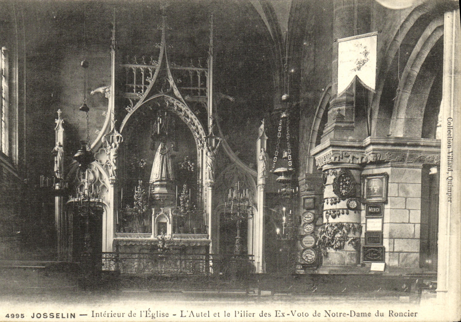 CPA Josselin Interieur de l Eglise L Autel et le Pilier des Ex Voto de Notre Dame
