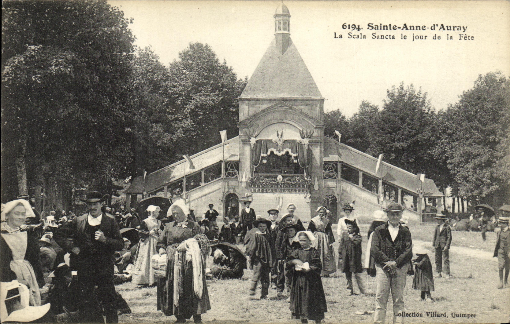 VINTAGE POSTCARD Sainte Anne D Auray Sancta La Scala the Feastday