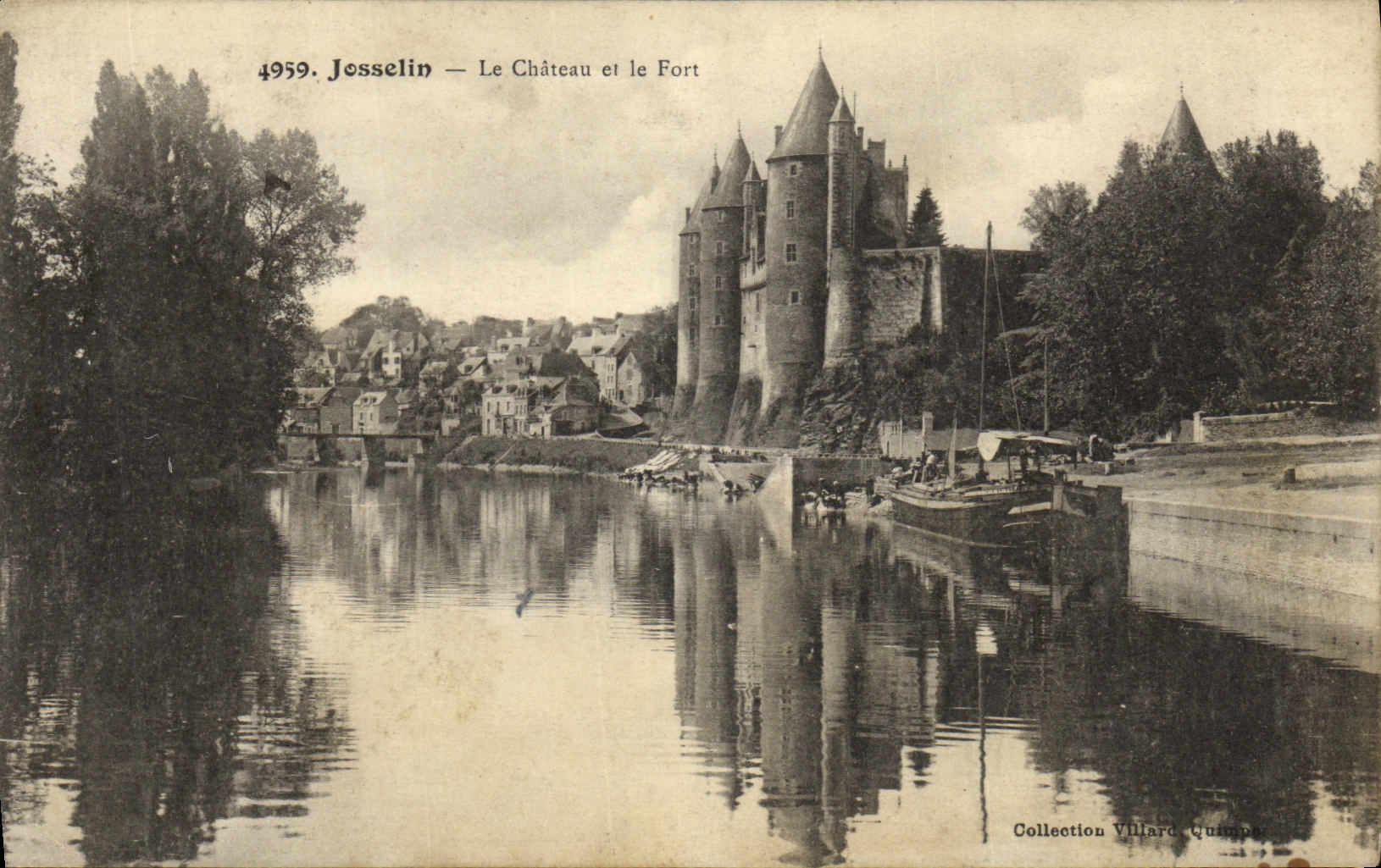 POSTAL Josselin de la VENDIMIA el castillo y el barco fuerte