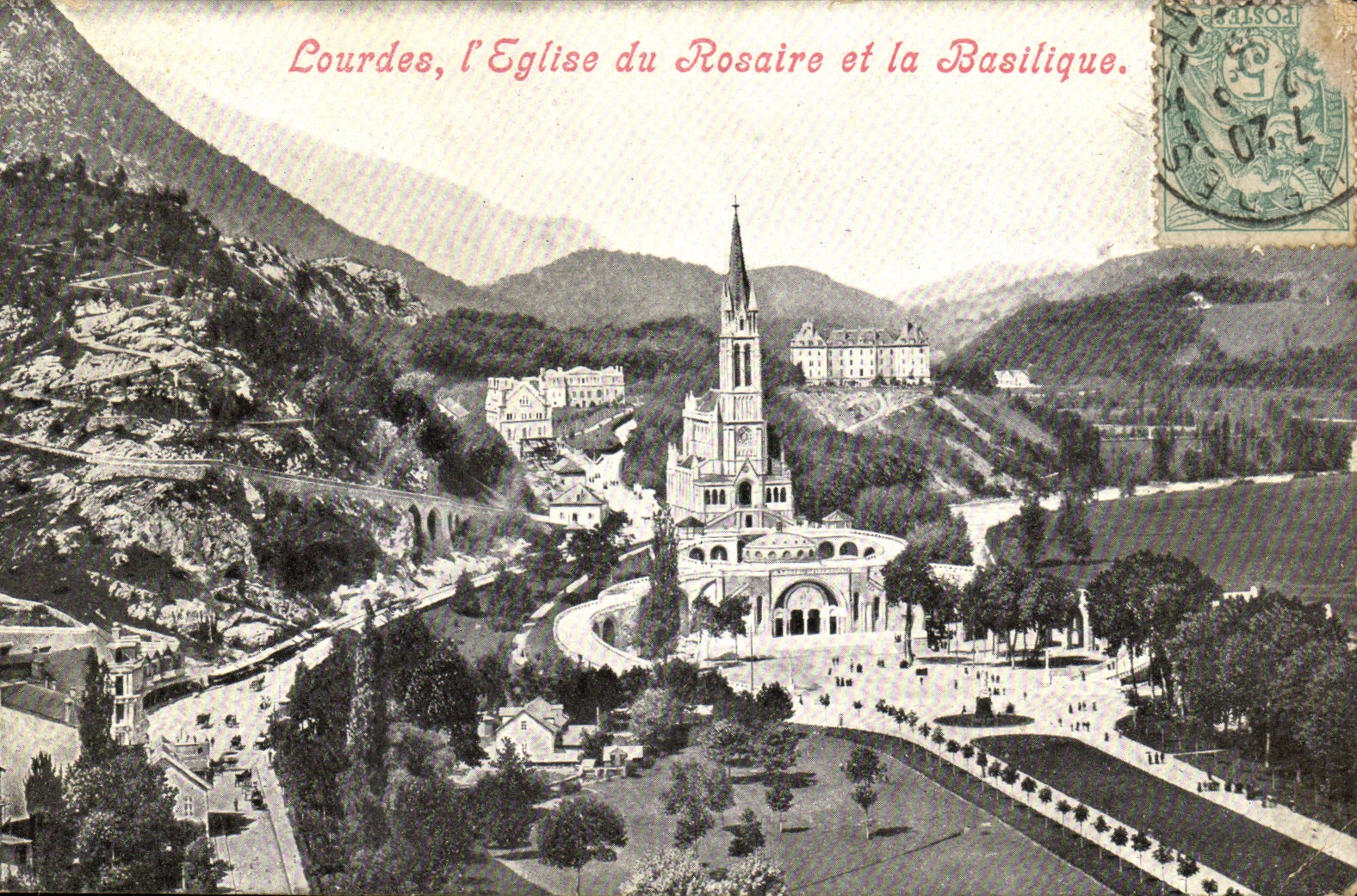 CPA Lourdes L Eglise du Rosaire et la Basilique