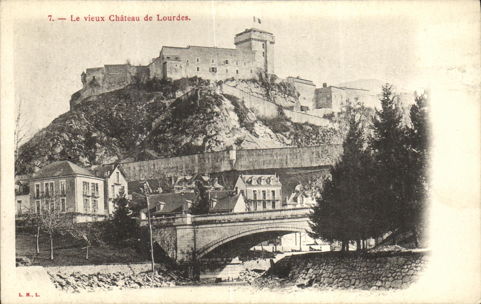 CPA Lourdes Le Vieux Chateau de Lourdes