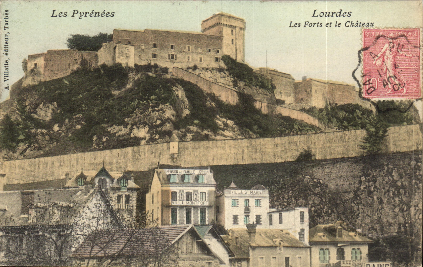 CPA Lourdes Les Forts et le Chateau