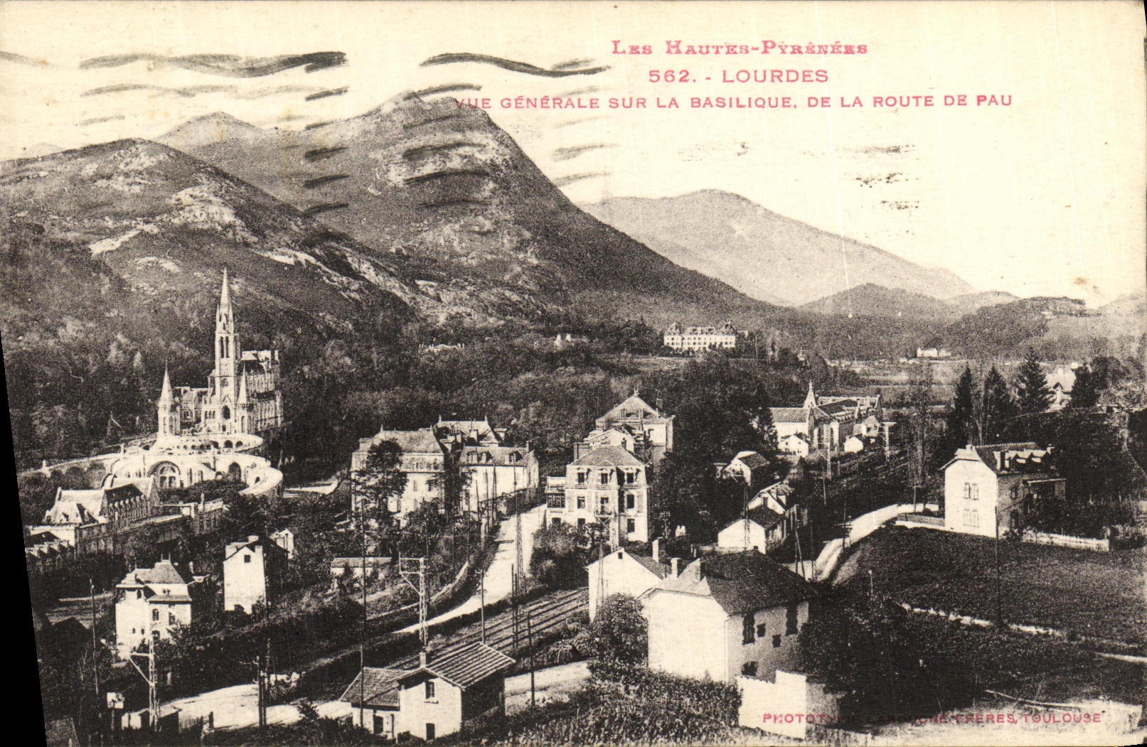 CPA Lourdes Vue Generale La Basilique de la Route de Pau