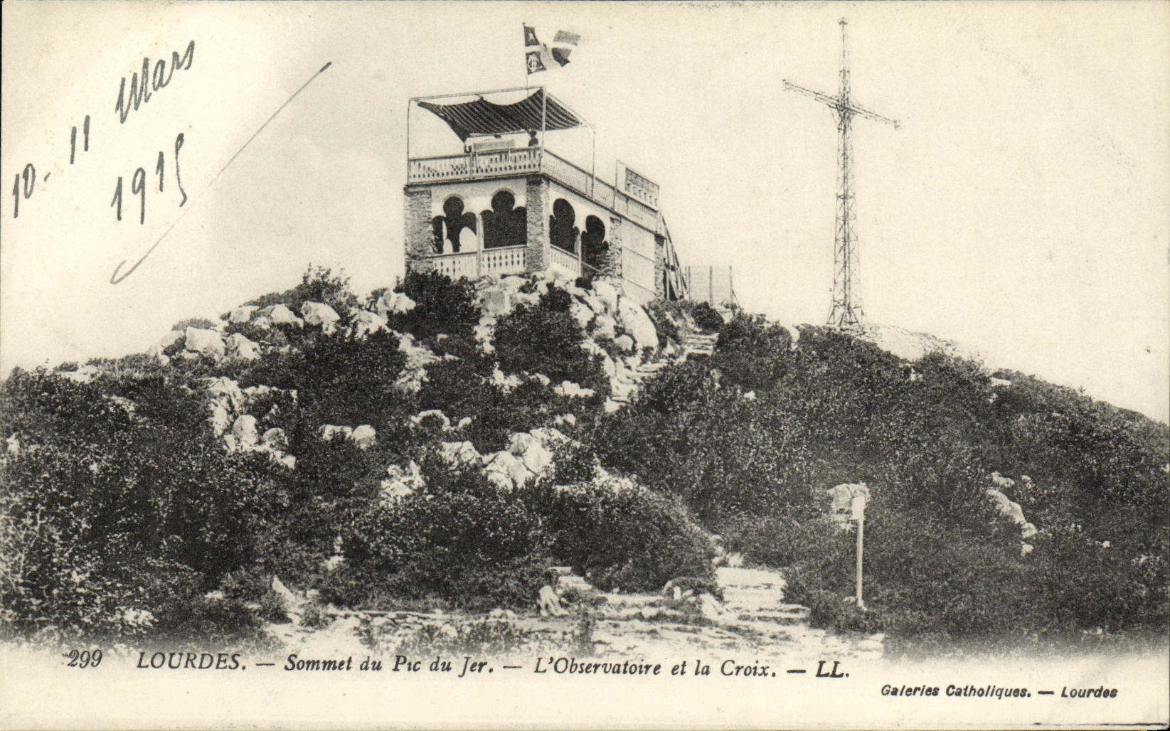 CPA Lourdes Sommet du Pic du Jer L Observatoire et la Croix