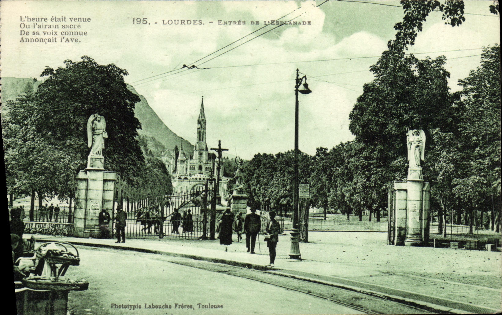 CPA Lourdes Entree de l Esplanade