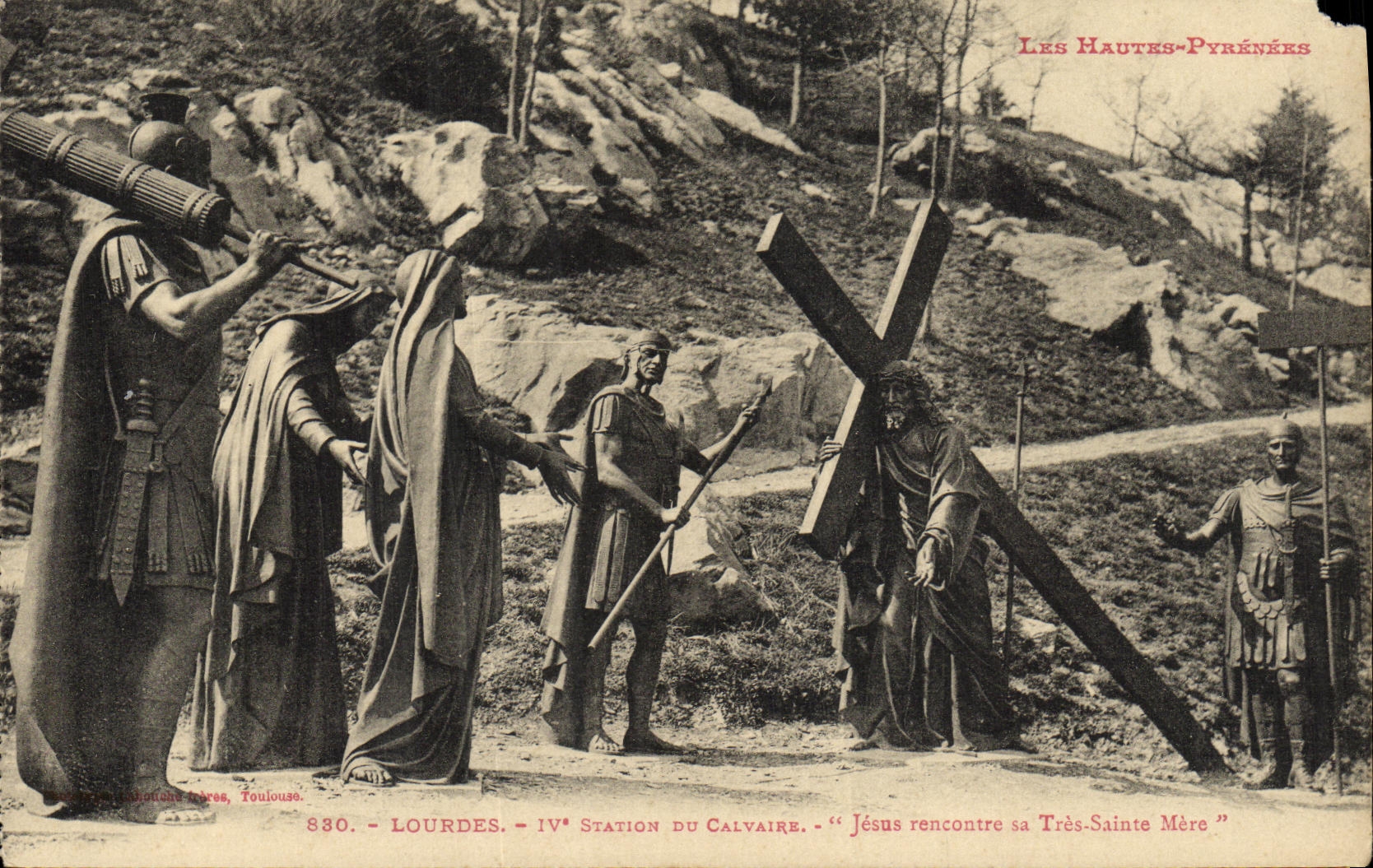 CPA Lourdes lV e Station du Calvaire Jesus rencontre sa tres Sainte Mere