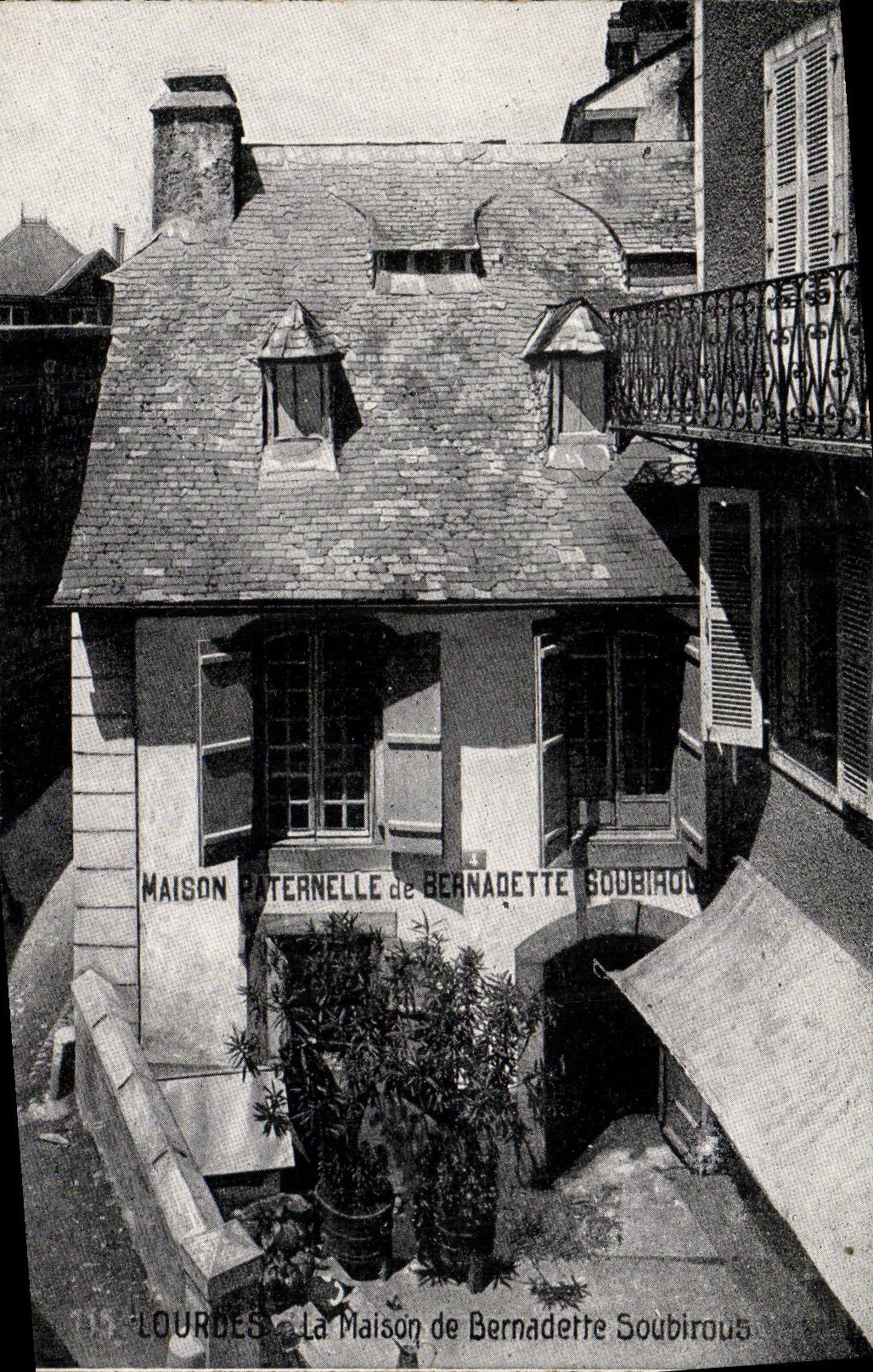 CPA Lourdes La Maison de Bernadette Soubirous