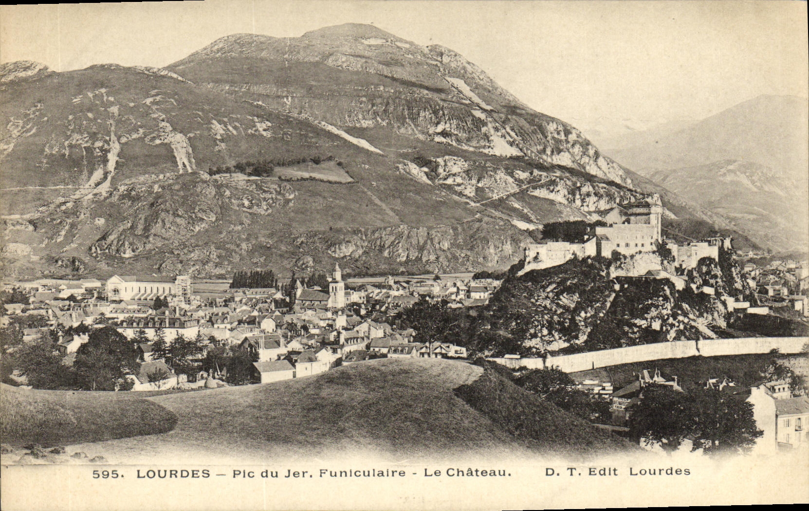 CPA Lourdes Pic du Jer Funiculaire Le Chateau