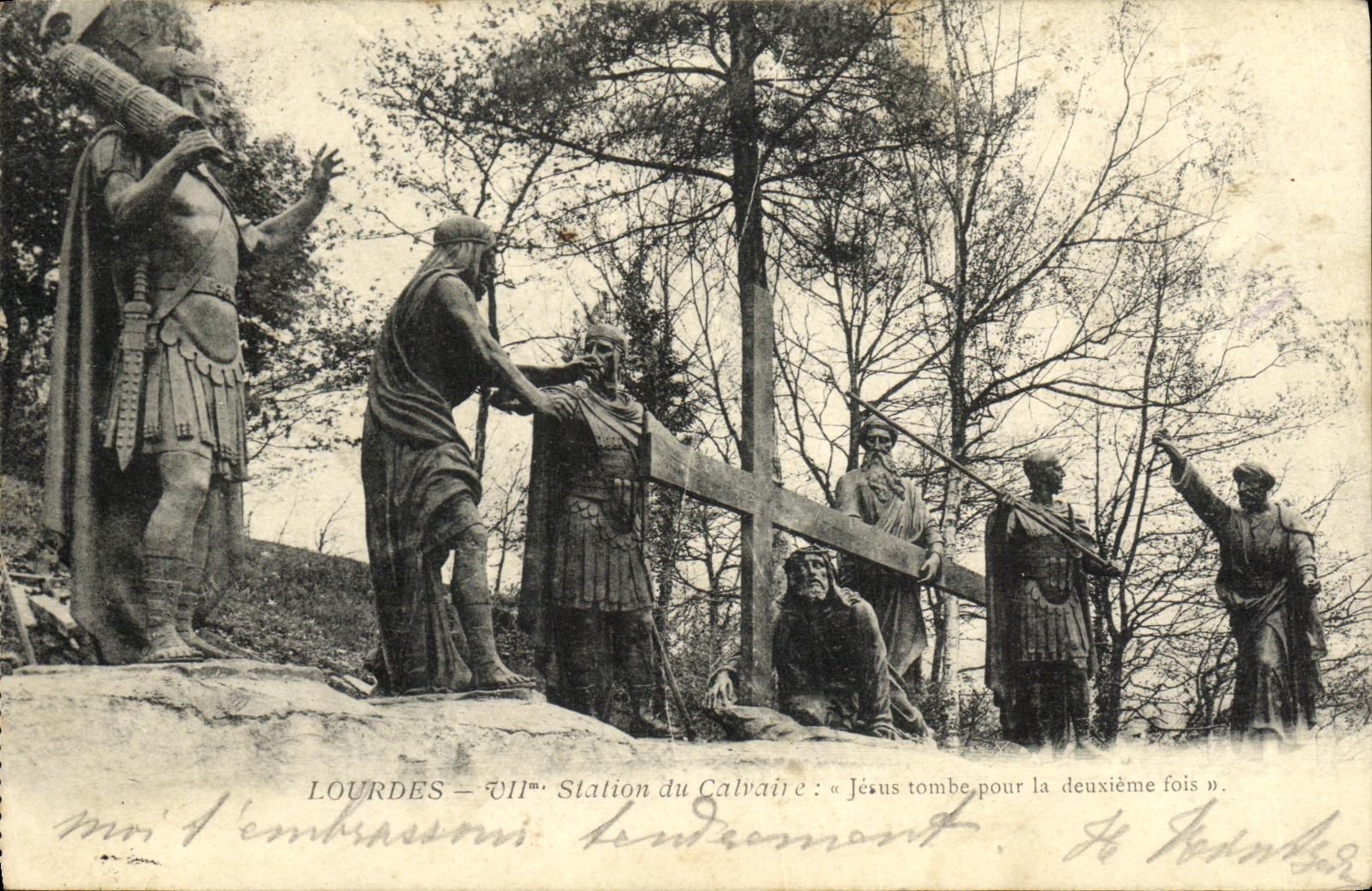 CPA Lourdes Station du Calvaire Jesus tombe pour la 2eme fois