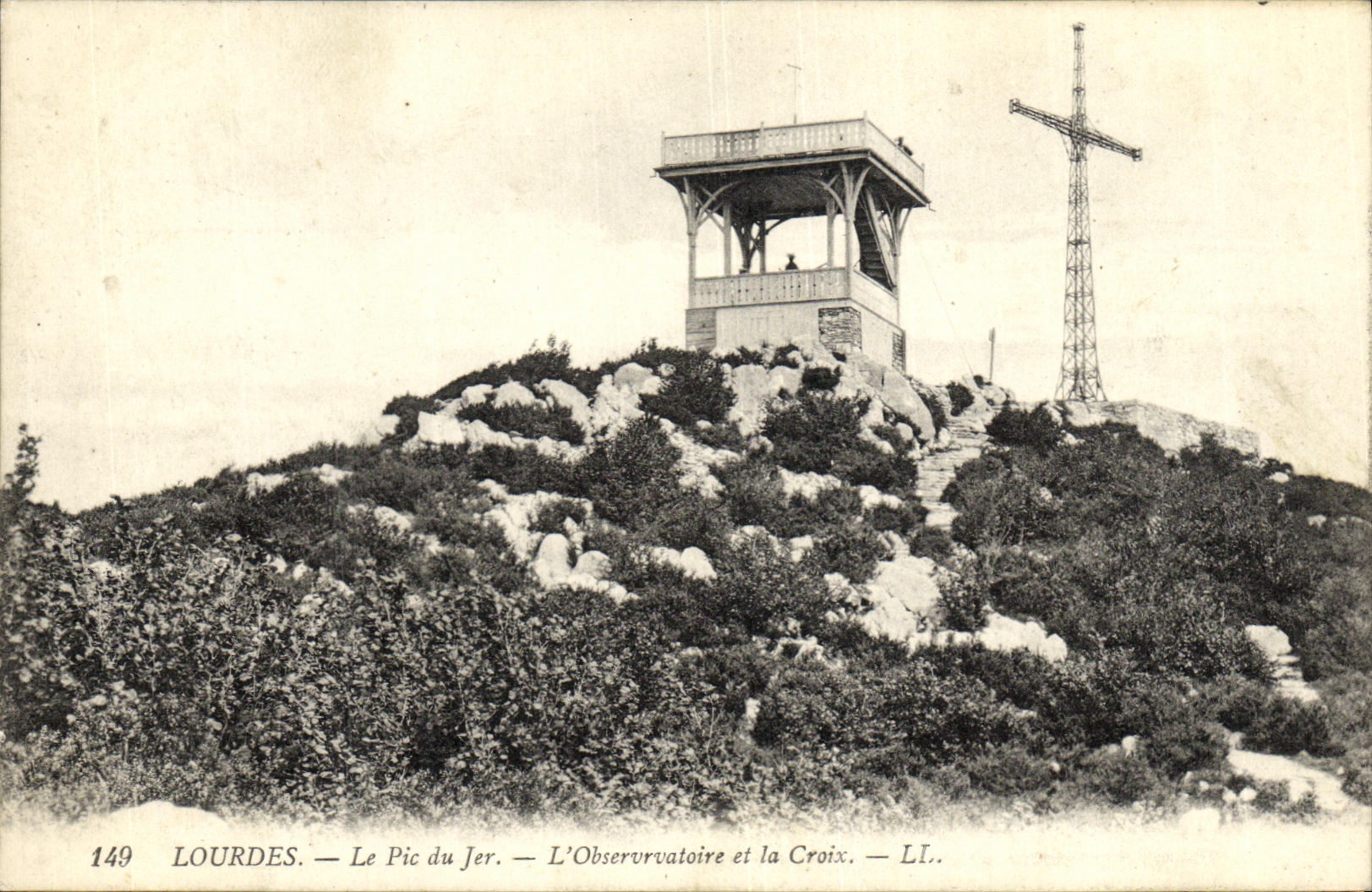 CPA Lourdes Le Pic du Jer L Observatoire et la Croix