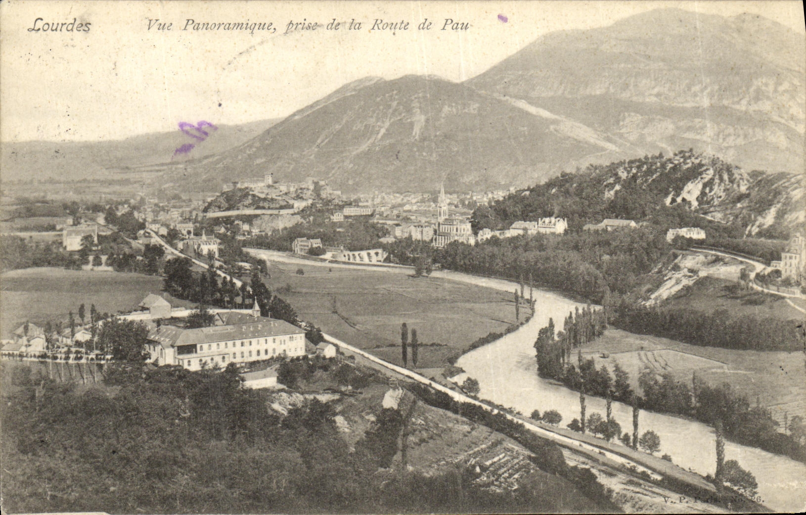 CPA Lourdes Vue Panoramique prise de la Route de Pau