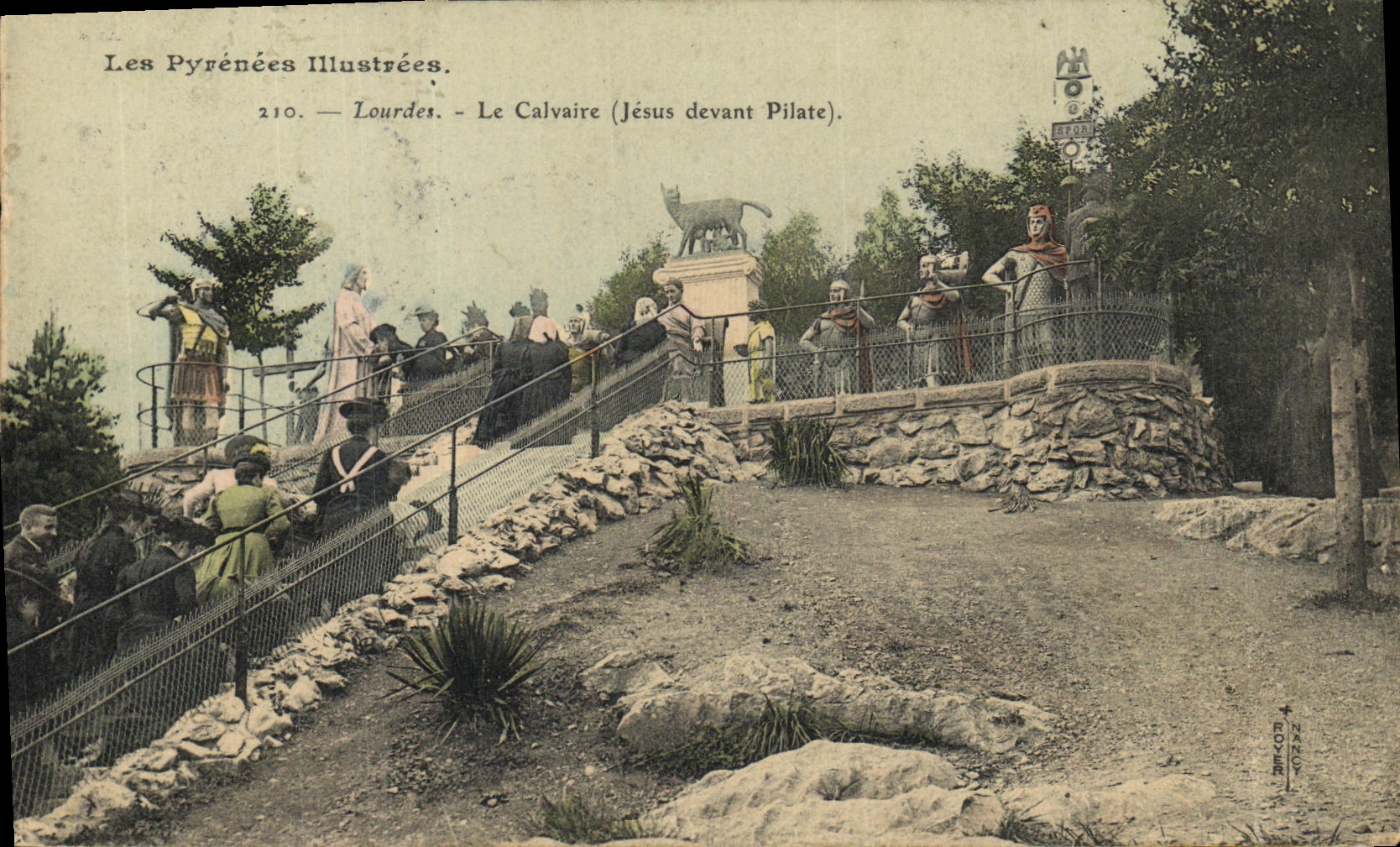 CPA Lourdes Le calvaire Jesus devant Pilate