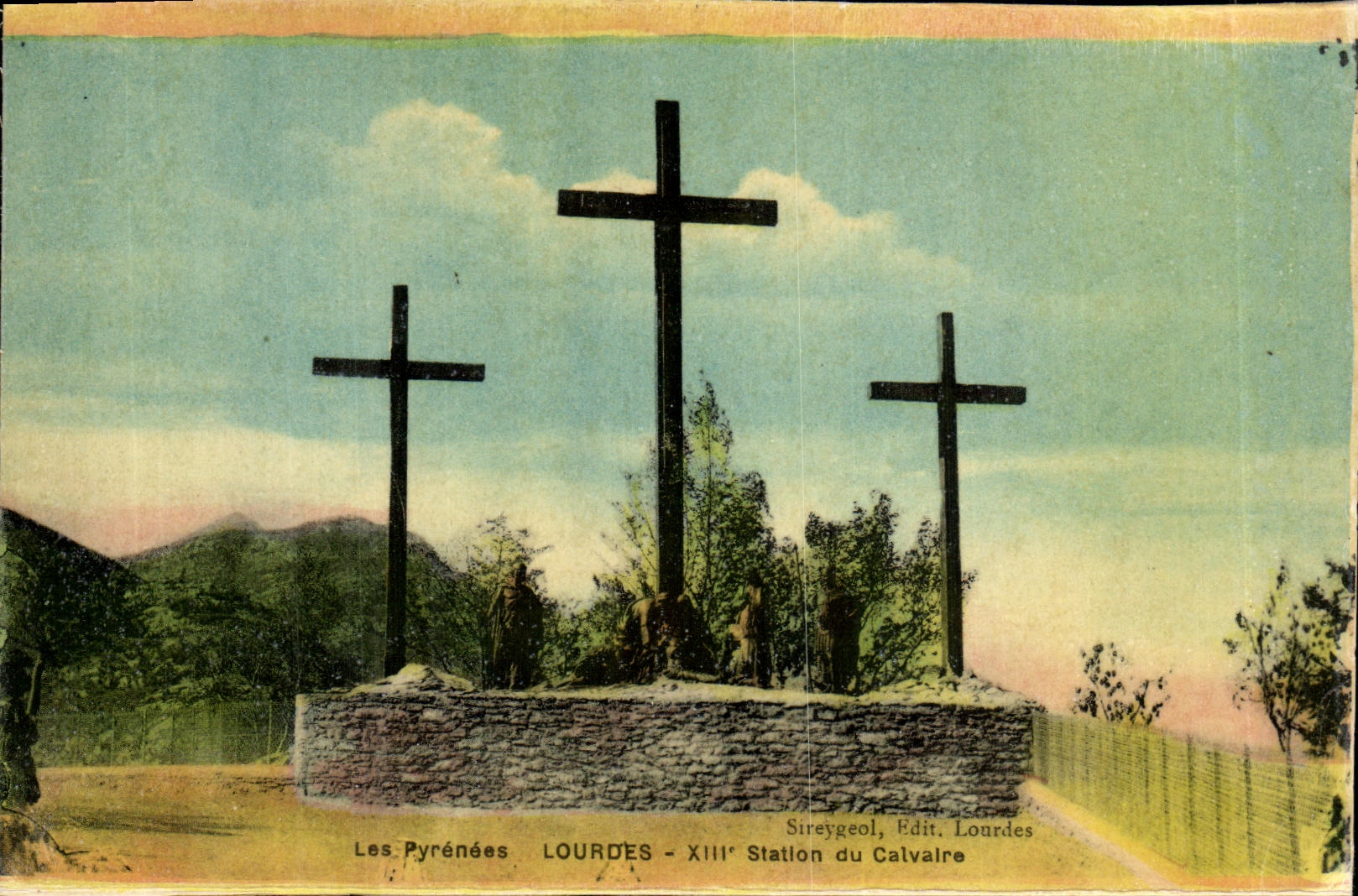 CPA Lourdes 13eme Station du Calvaire