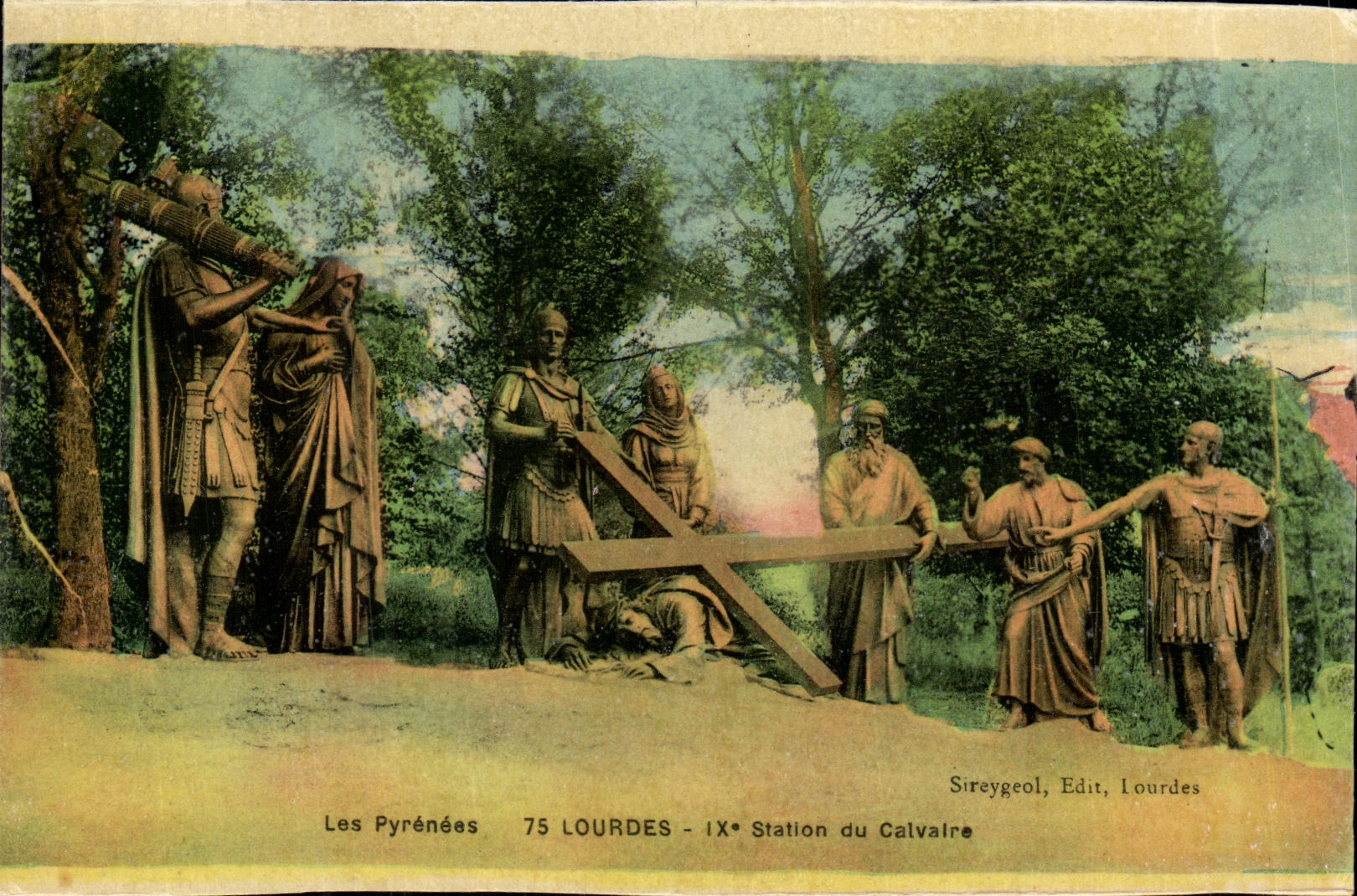 CPA Lourdes 9eme Station du Calvaire