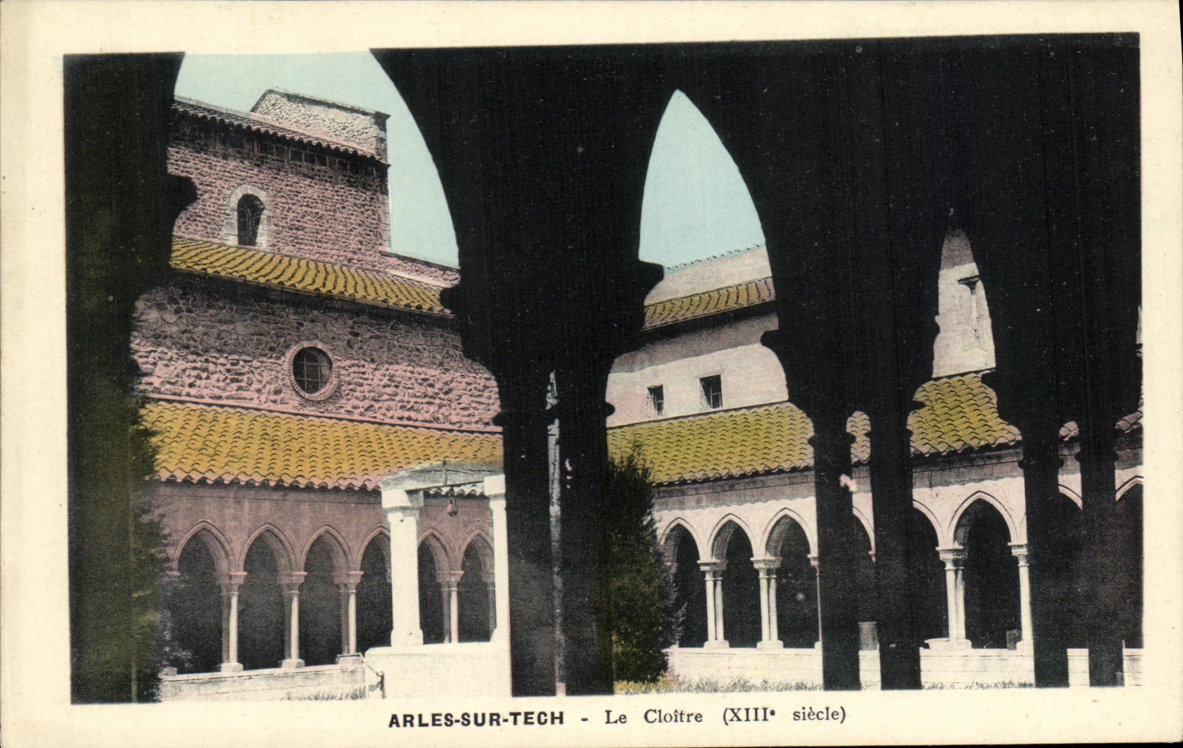 CPA Arles Sur Tech Le Cloitre