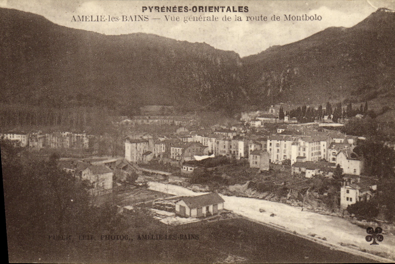 CPA Amelie Les Bains Vue generale de la Route de Montbolo