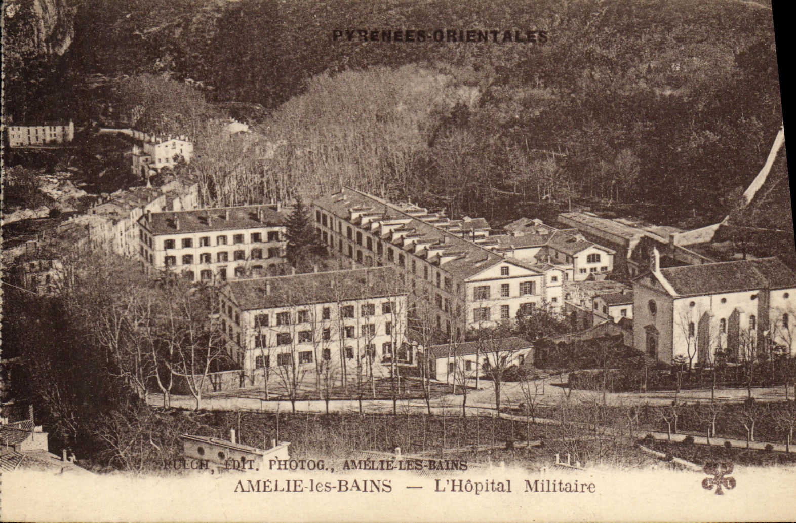 CPA Amelie Les Bains L Hopital Militaire Militaria