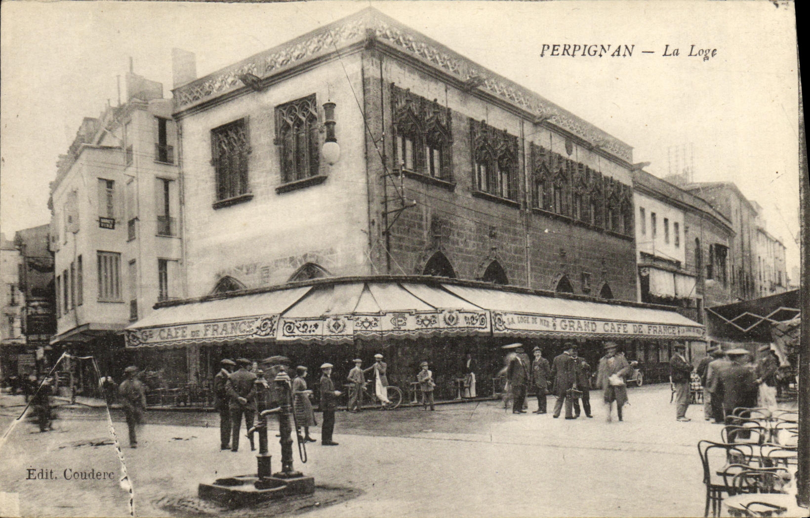 CPA Perpignan La Loge Grand Cafe de France