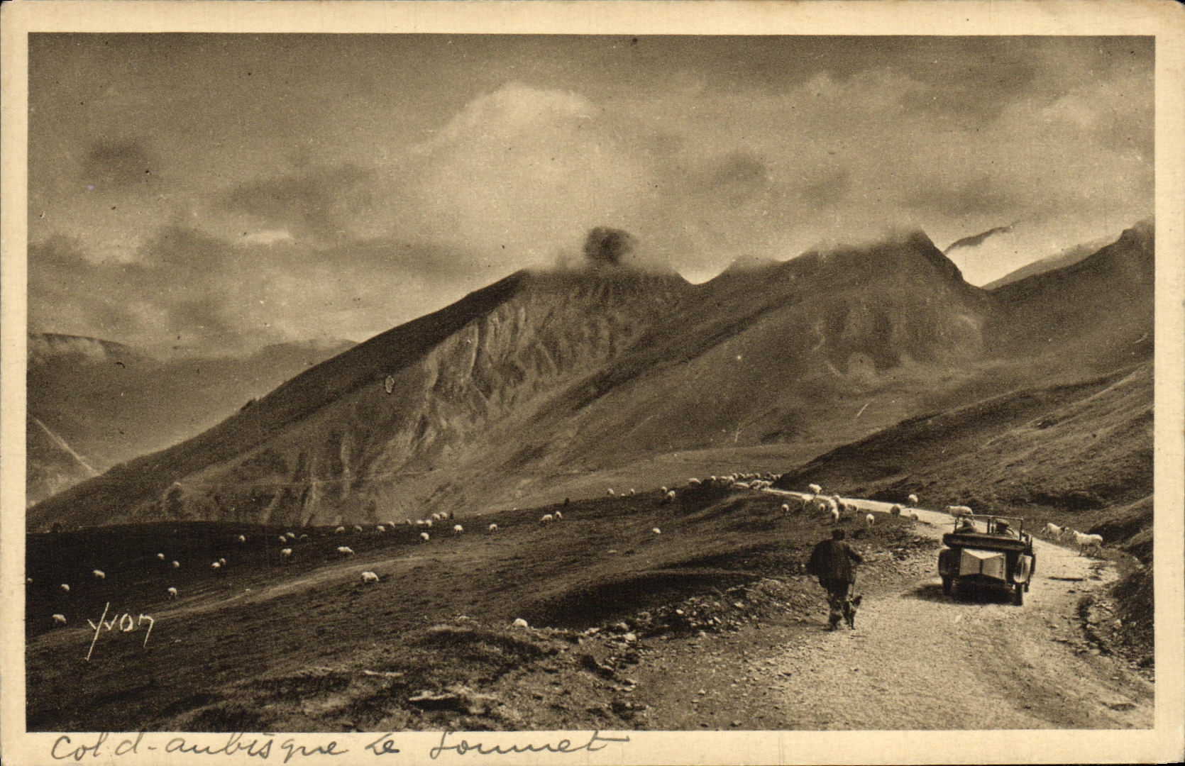 VINTAGE POSTCARD Collar D Aubisque the top